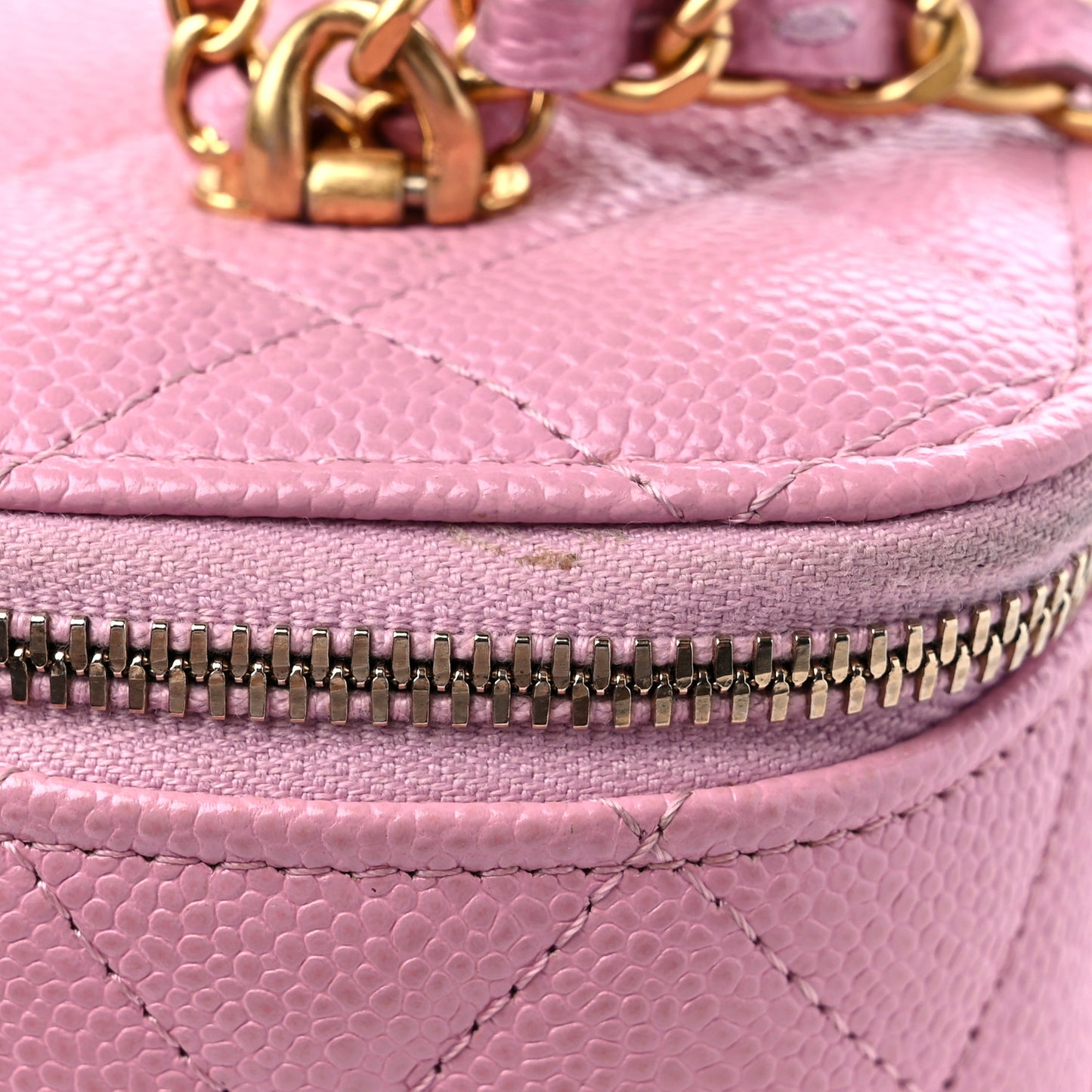 Shiny Caviar Quilted Pick Me Up Vanity Case Pink