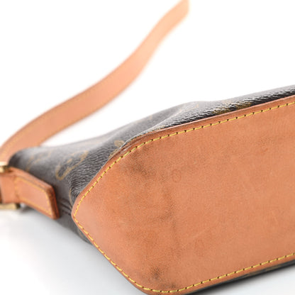 Louis Vuitton Monogram Trotteur 12 of 15