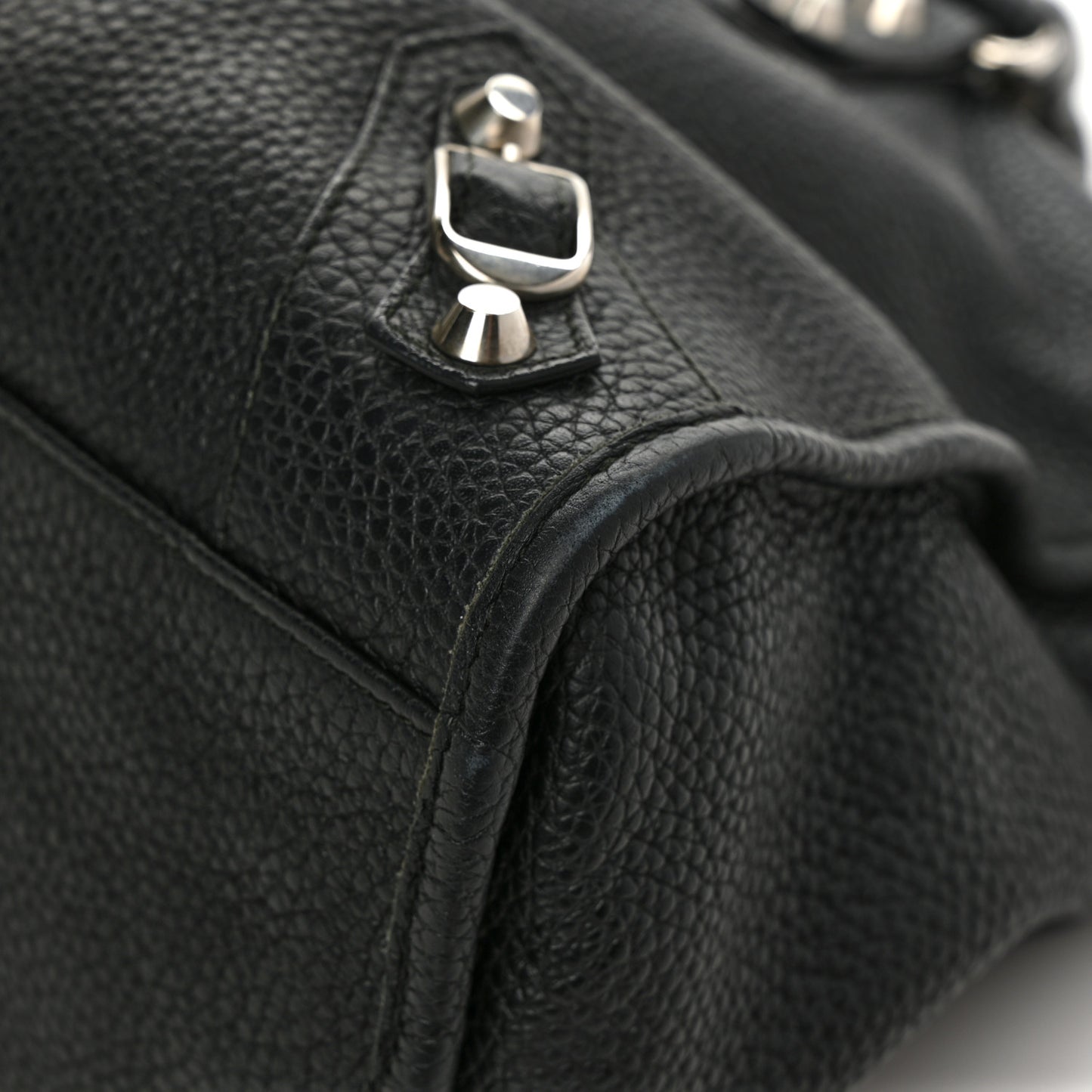 Vibrato Calfskin Classic Silver Hardware City Black