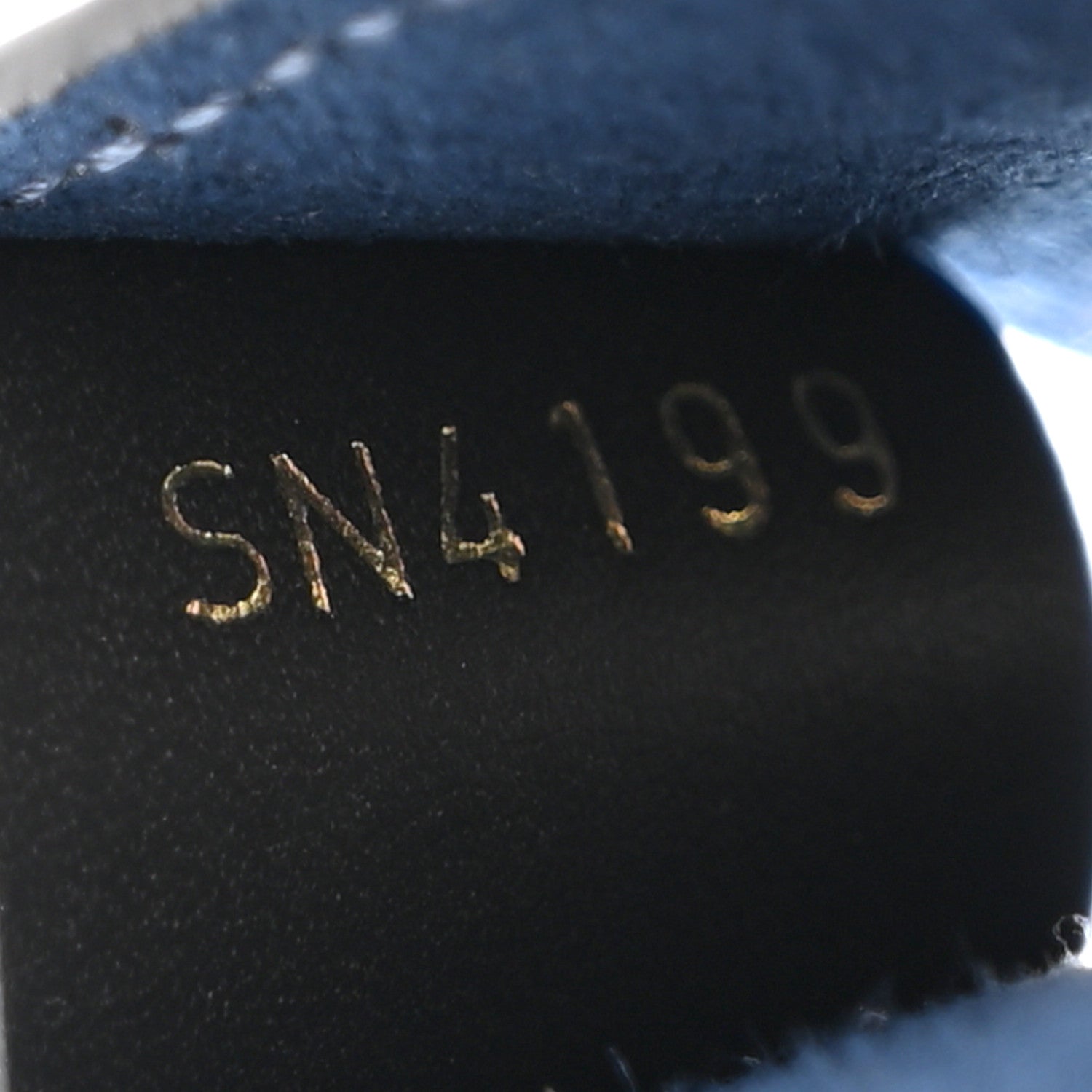 Louis Vuitton Monogram Mouse Earpods Case 5 of 5