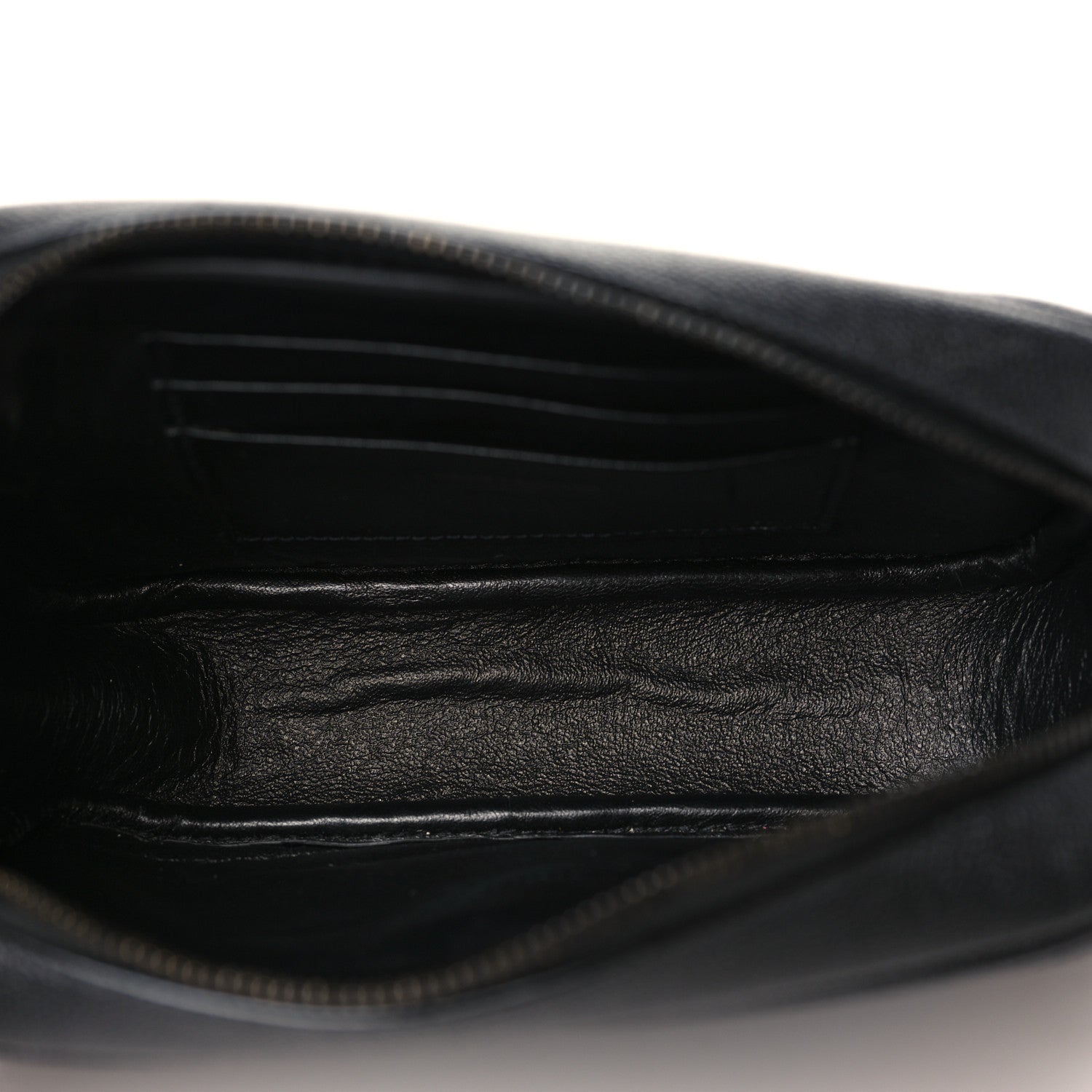 Saint Laurent Grain De Poudre Matelasse Monochrome Monogram Mini Lou Camera Bag Black 5 of 9