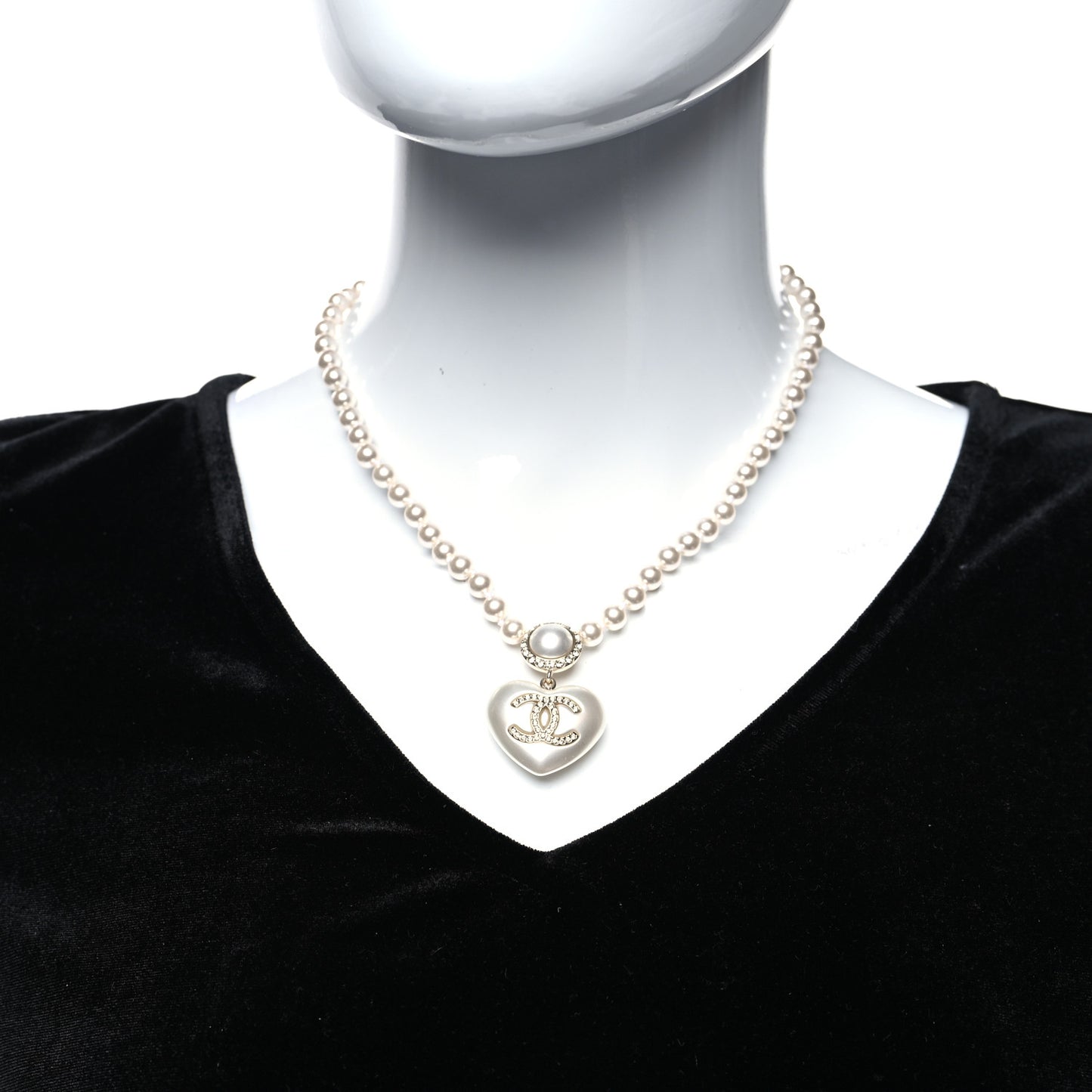 Pearl Crystal CC Heart Short Necklace Pearly White Gold
