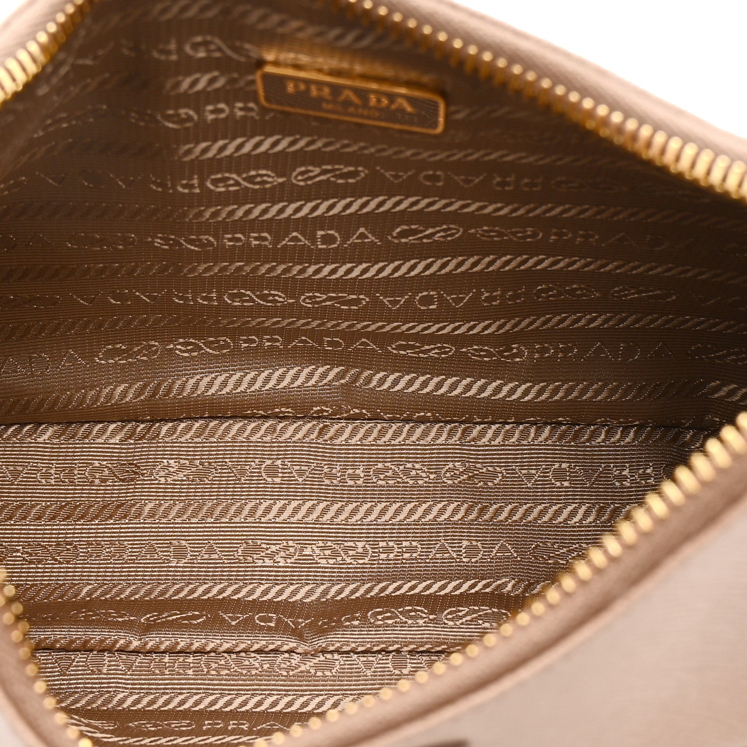 Prada Saffiano Re-Edition 2005 Shoulder Bag Cammeo 5 of 10