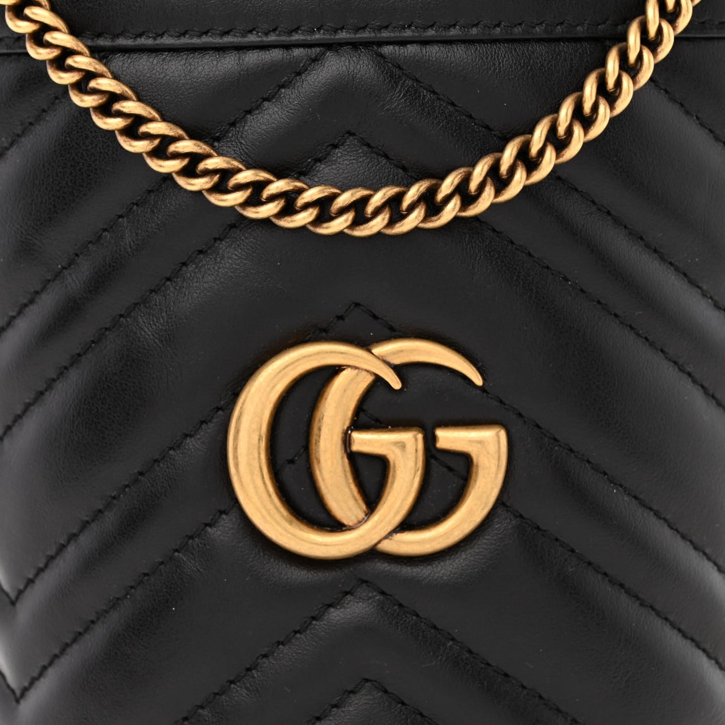 Calfskin Matelasse Mini GG Marmont 2.0 Bucket Bag Black