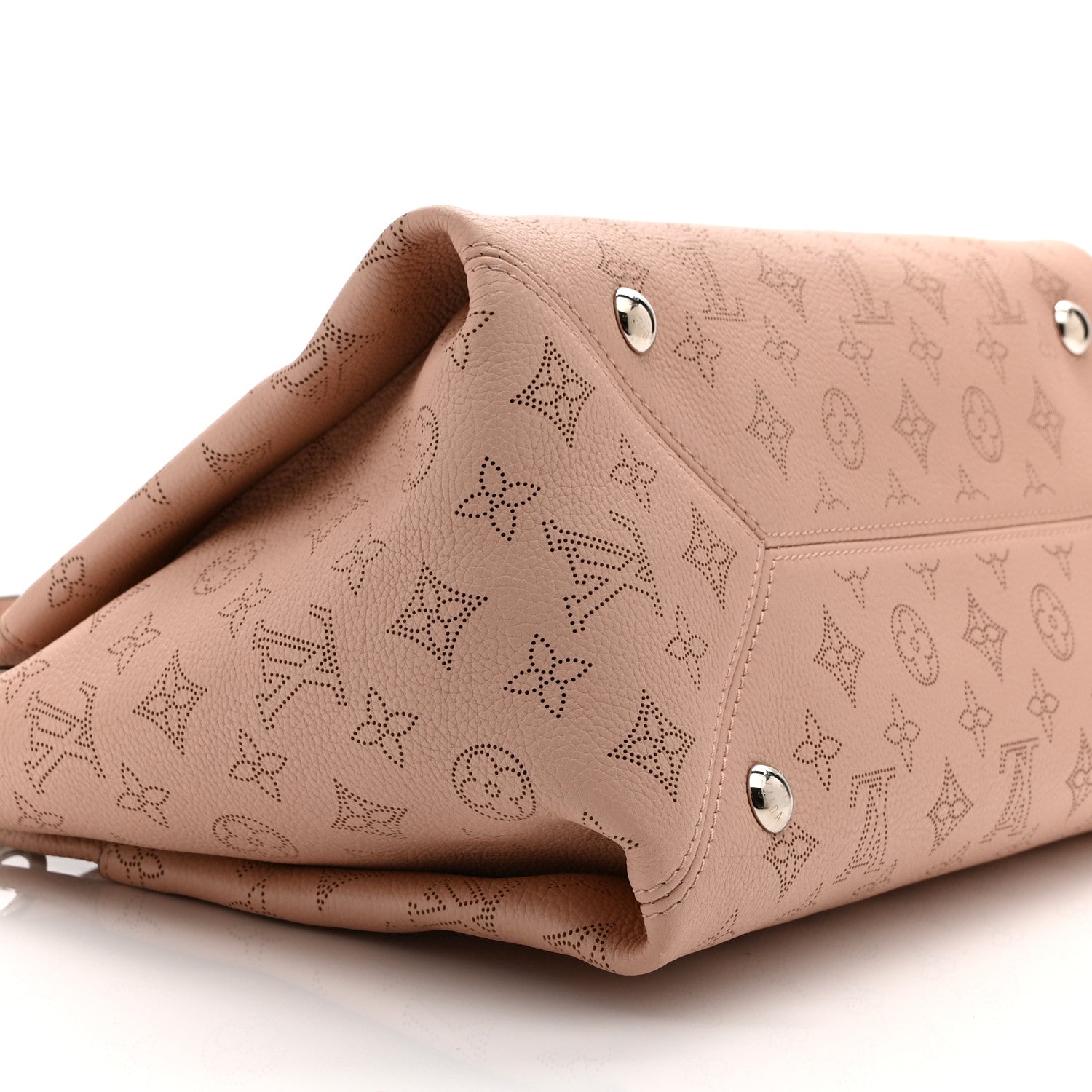 Louis Vuitton Mahina Calfskin Sevres Magnolia 9 of 10