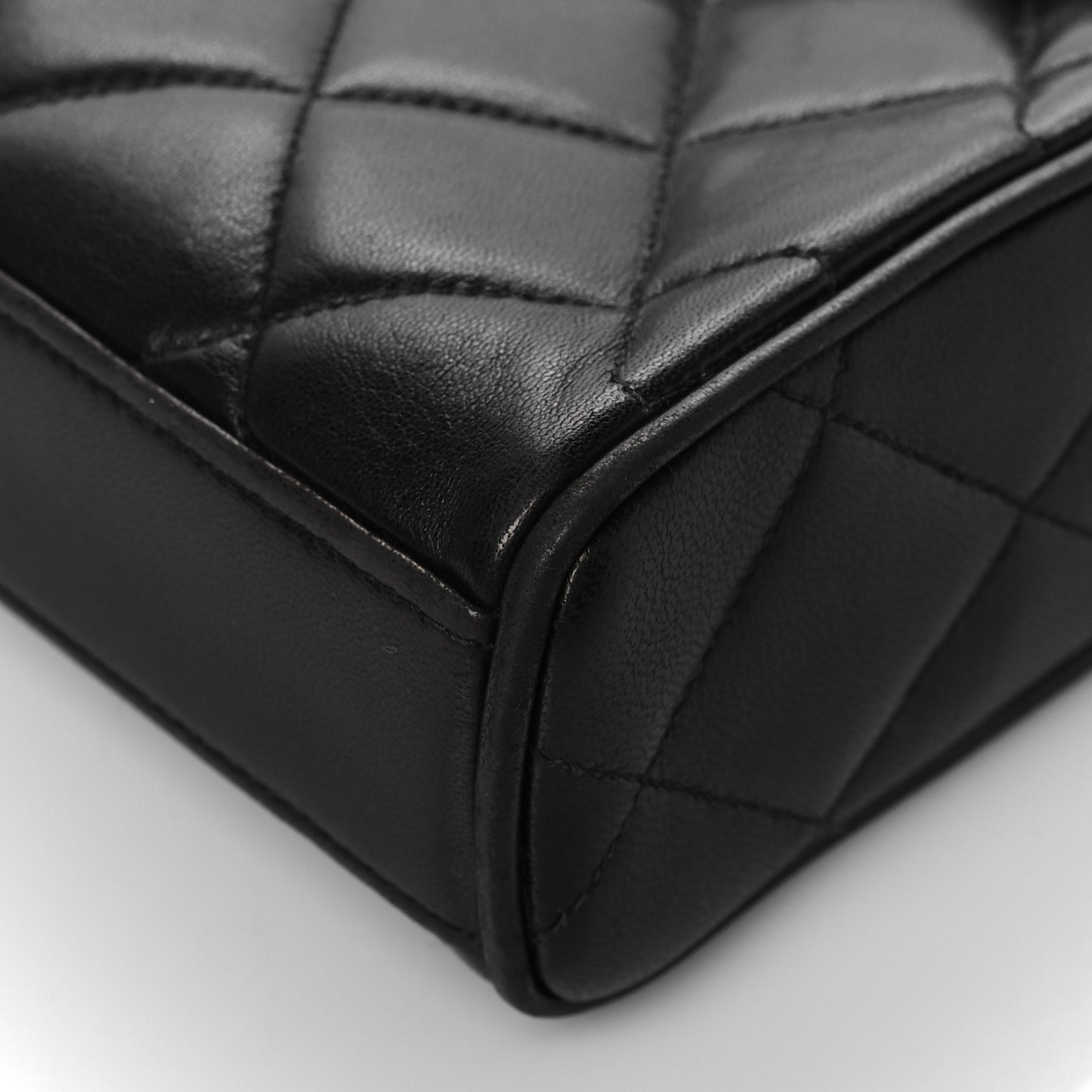 Lambskin Quilted CC Single Flap Shoulder Bag Black