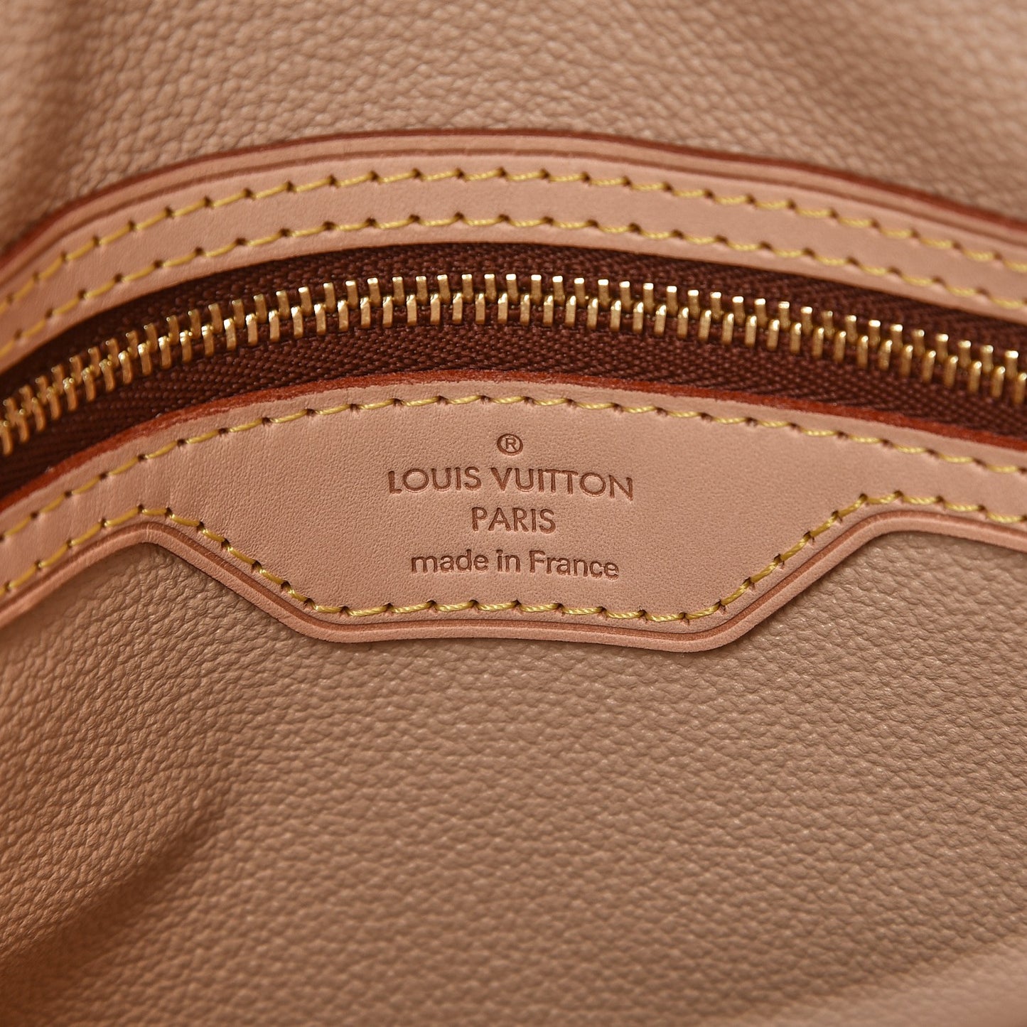 Monogram Petit Bucket 23