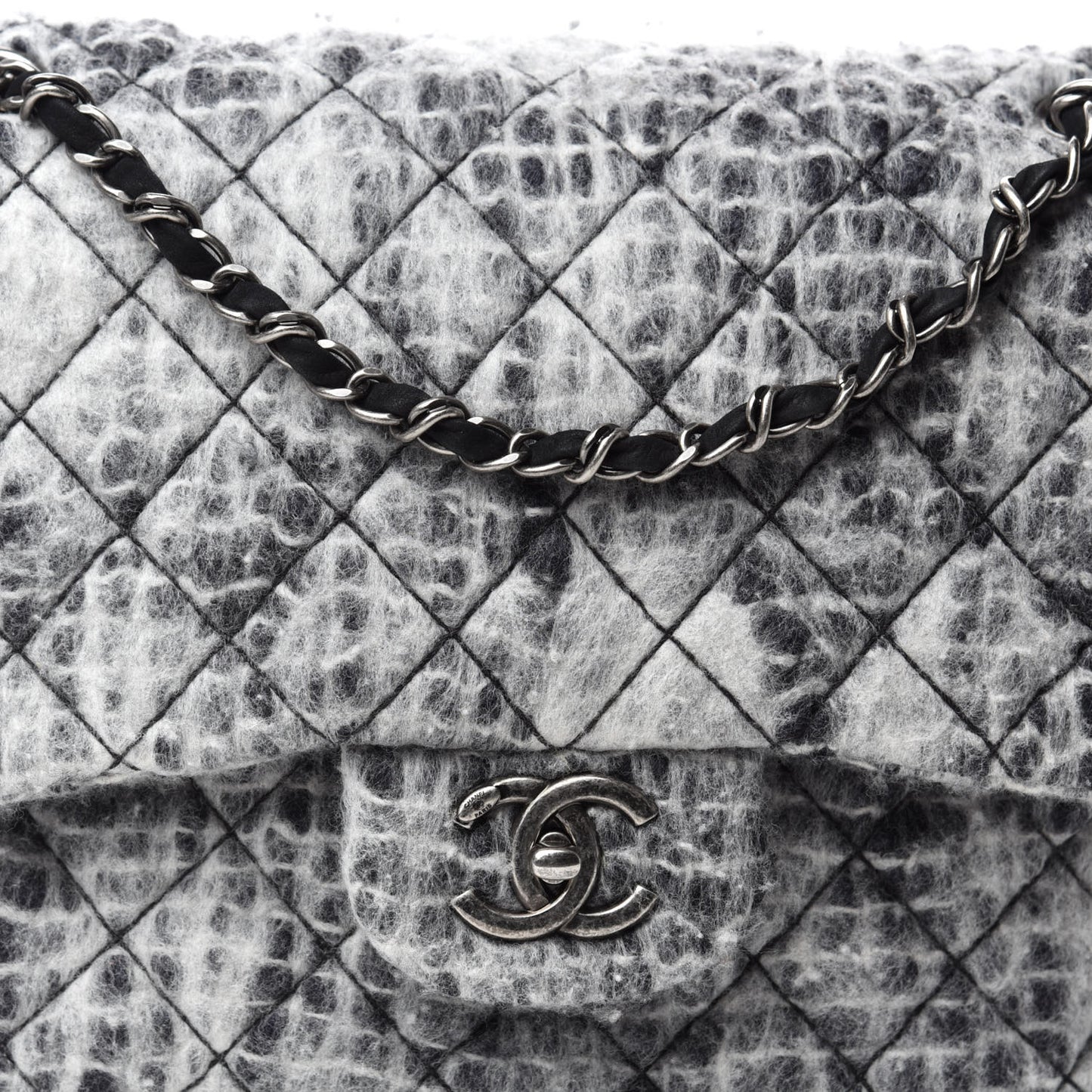 Mohair Quilted Day Flap Grey
