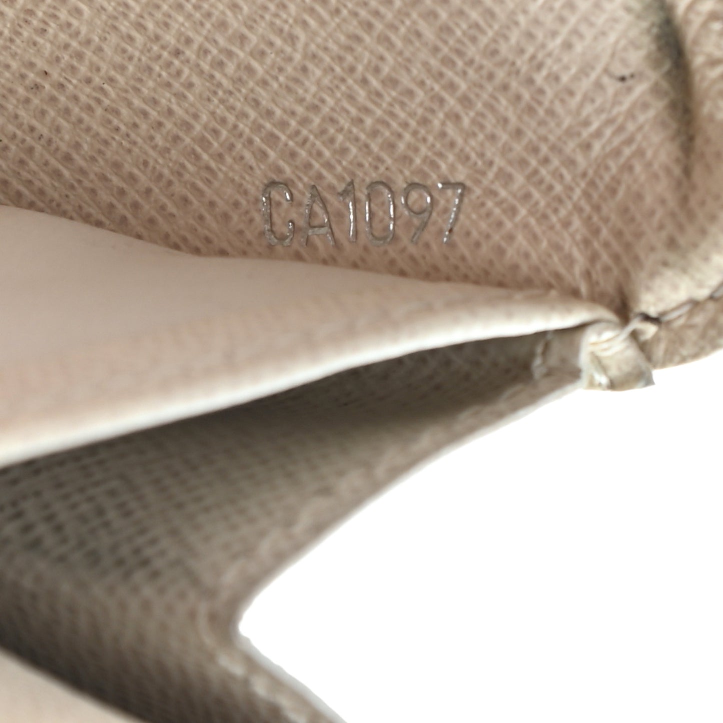 Epi Zippy Wallet Ivory