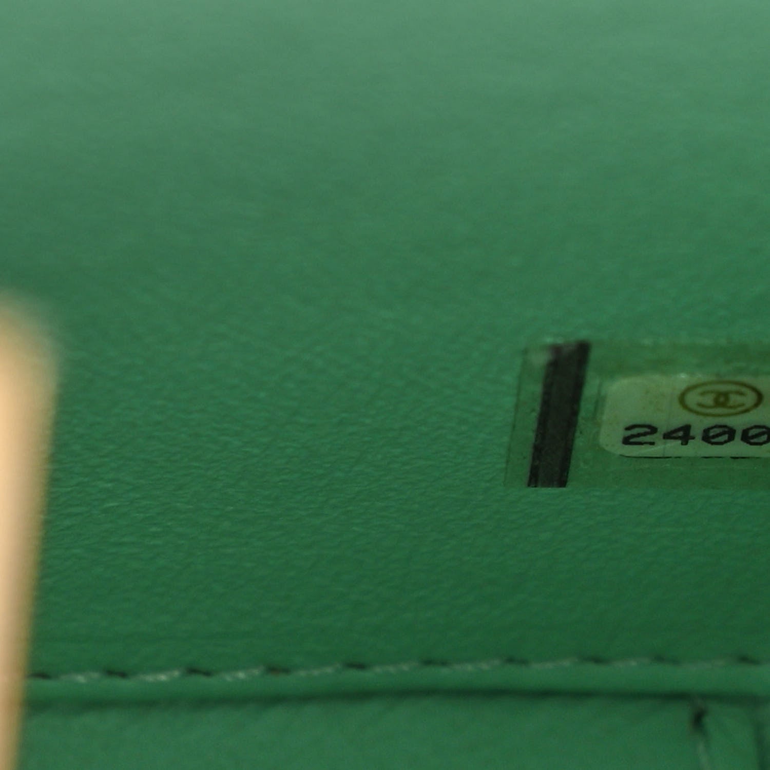 Chanel Caviar Quilted Medium CC Filigree Vanity Case Green 7 of 12