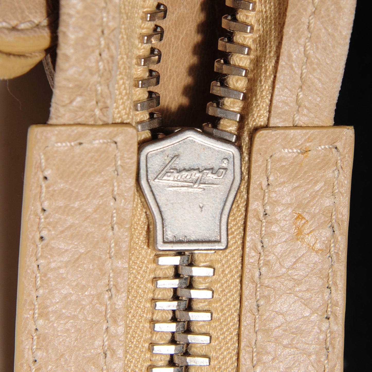 Agneau Giant 21 Silver Hardware City Sahara