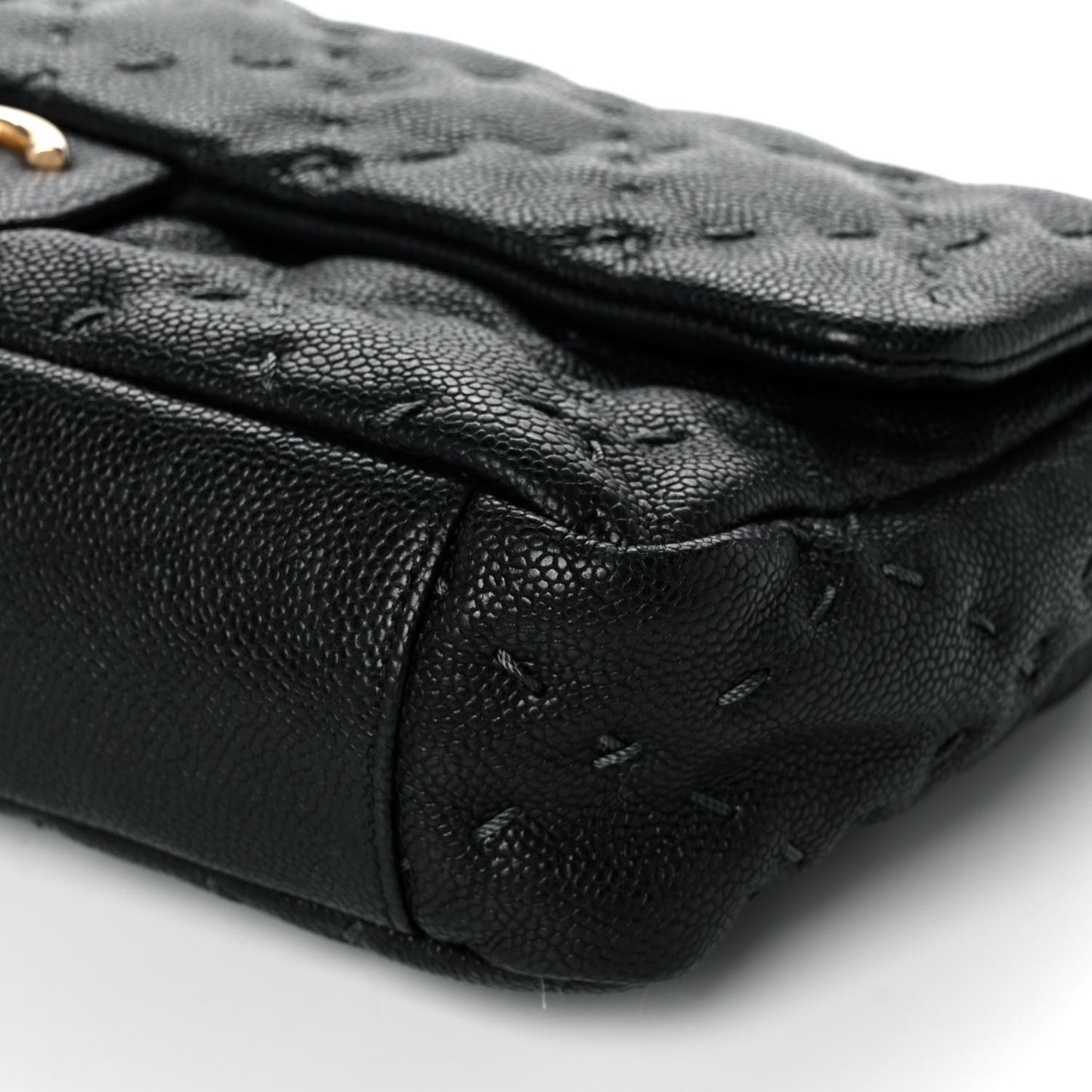Caviar Stitched Flap Black