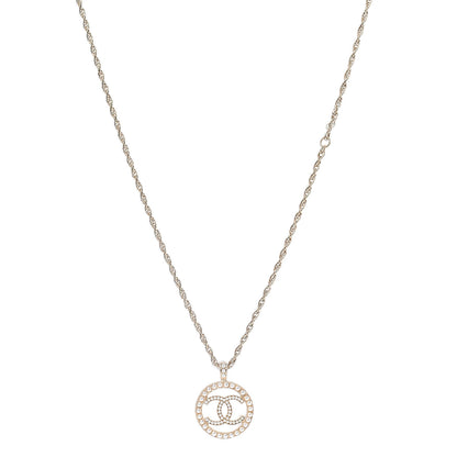 Chanel Pearl CC Medallion Necklace Gold 1 of 5
