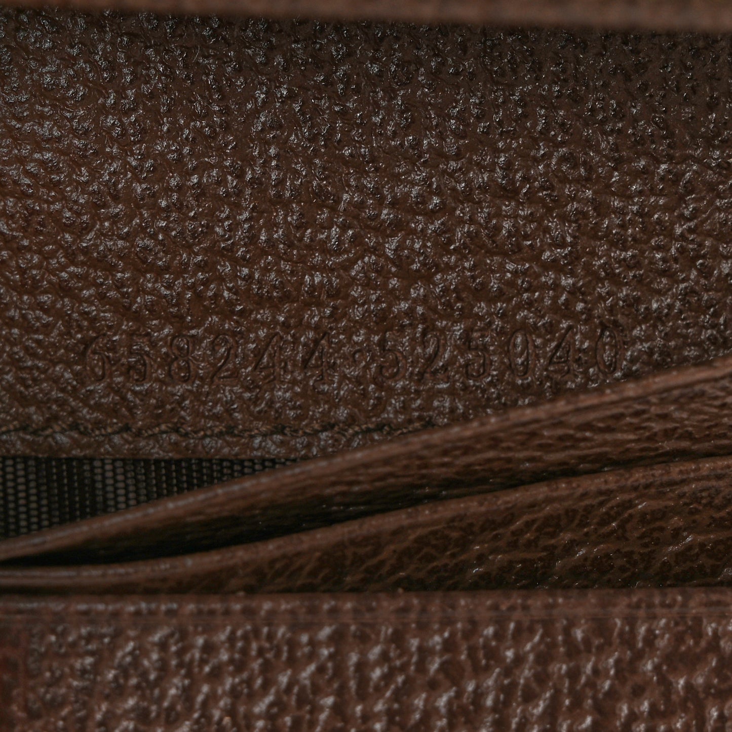 Monogram Jumbo GG Textured Dollar Calfskin Diana Card Case Wallet Camel Ebony New Acero