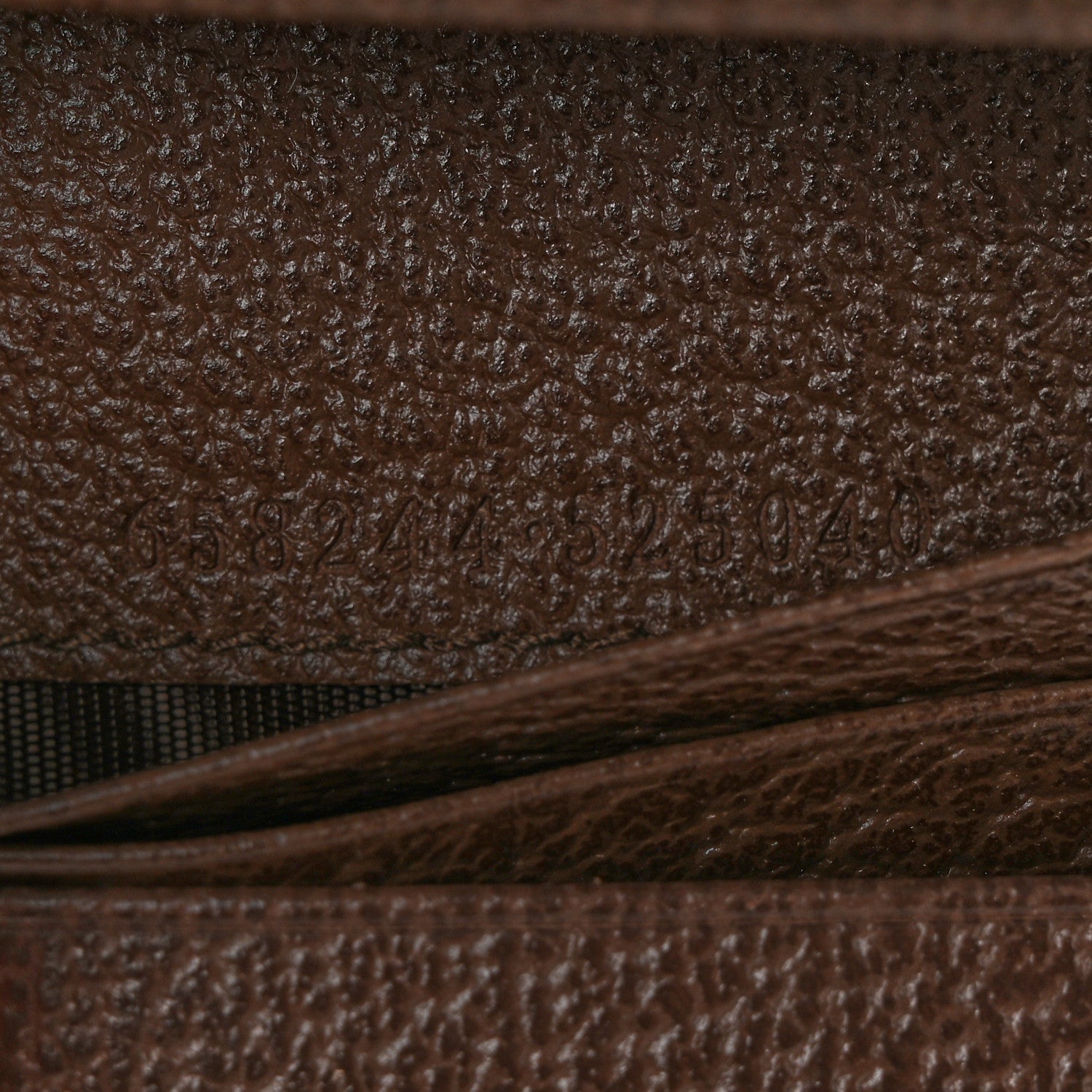 Gucci Monogram Jumbo GG Textured Dollar Calfskin Diana Card Case Wallet Camel Ebony New Acero 7 of 8