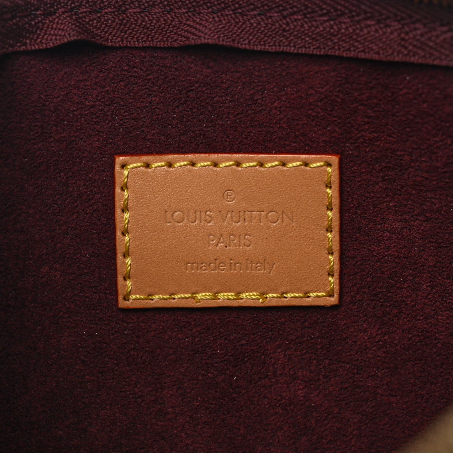 Monogram CarryAll MM Pochette