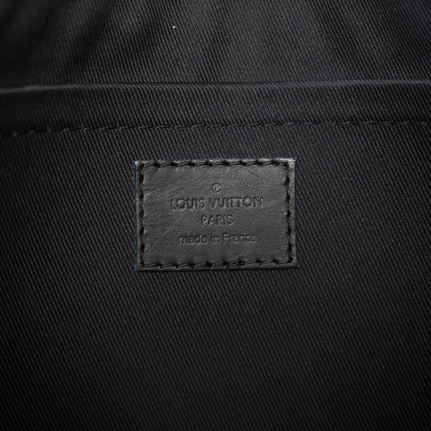 Louis Vuitton Damier Infini Discovery Pochette GM Onyx 5 of 11