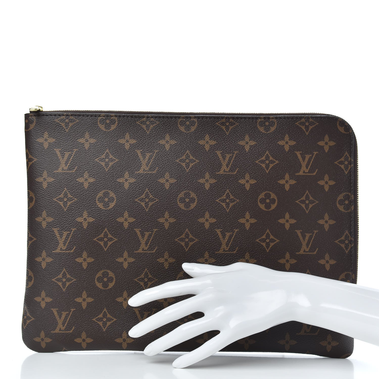 Louis Vuitton Monogram Etui Voyage MM Pouch 2 of 6