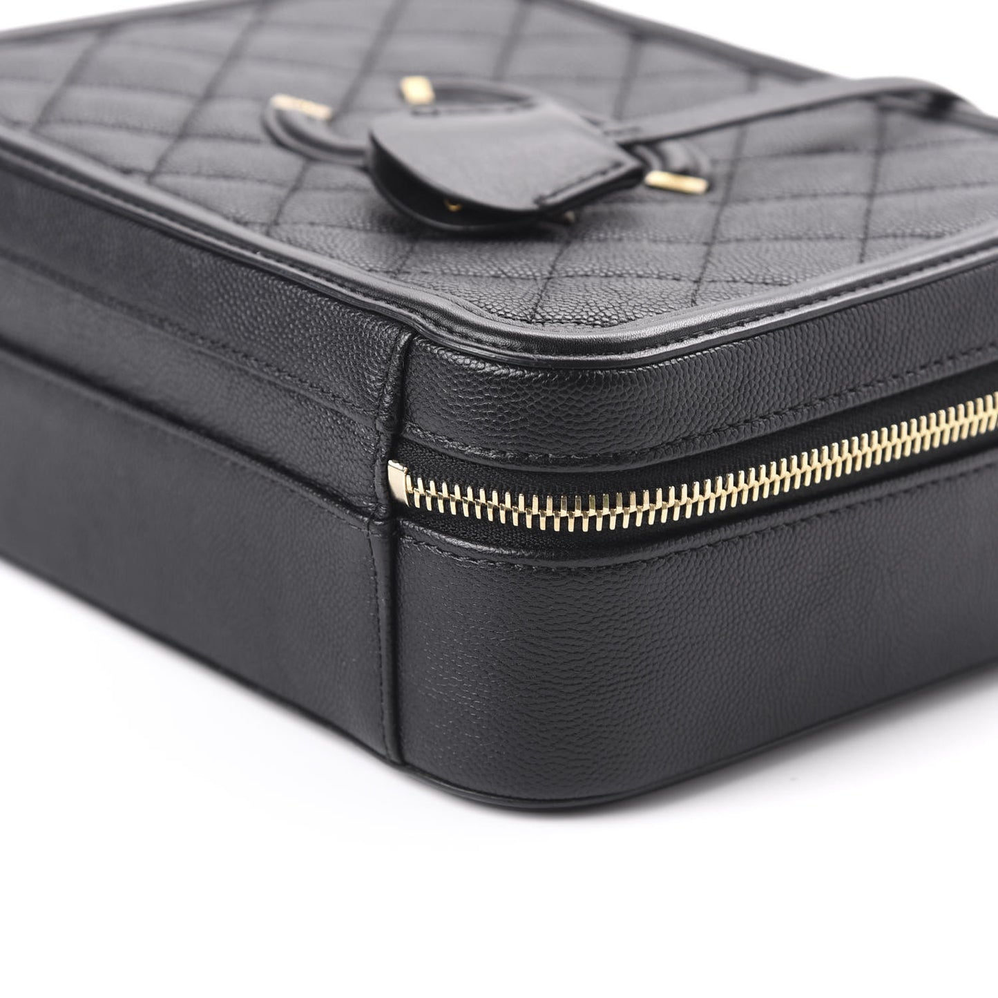 Caviar Quilted Medium CC Filigree Vanity Case Black