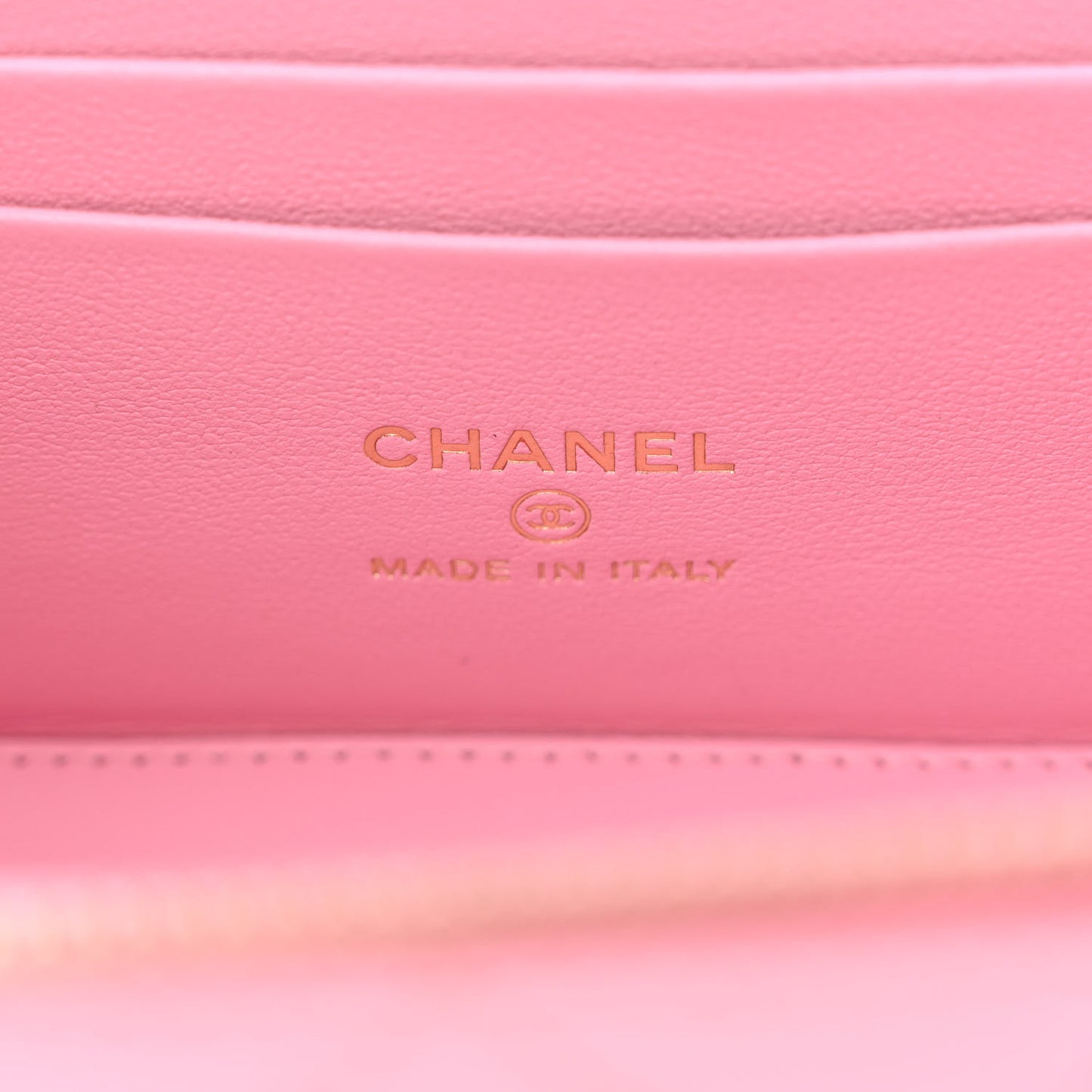 Caviar Quilted Sweetheart Vanity Case Pink