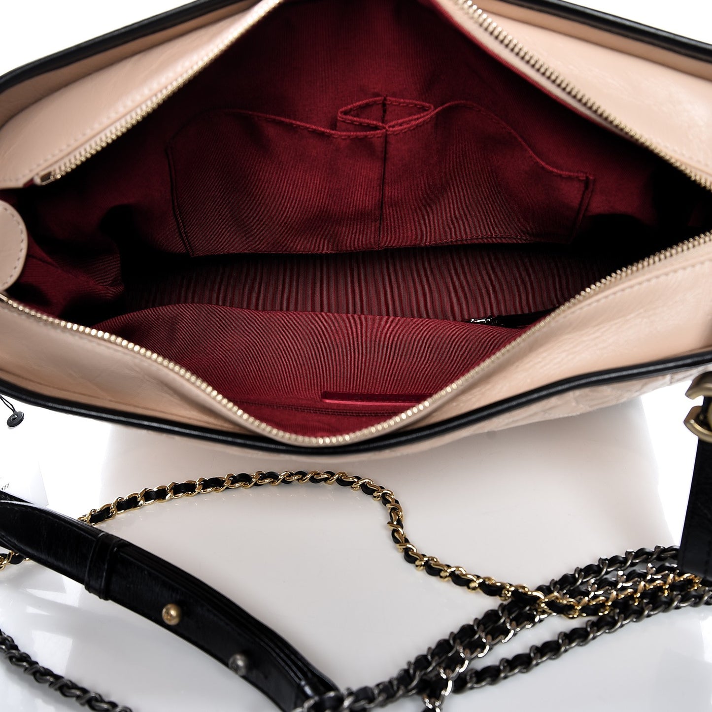 Aged Calfskin Quilted Large Gabrielle Hobo Beige Black