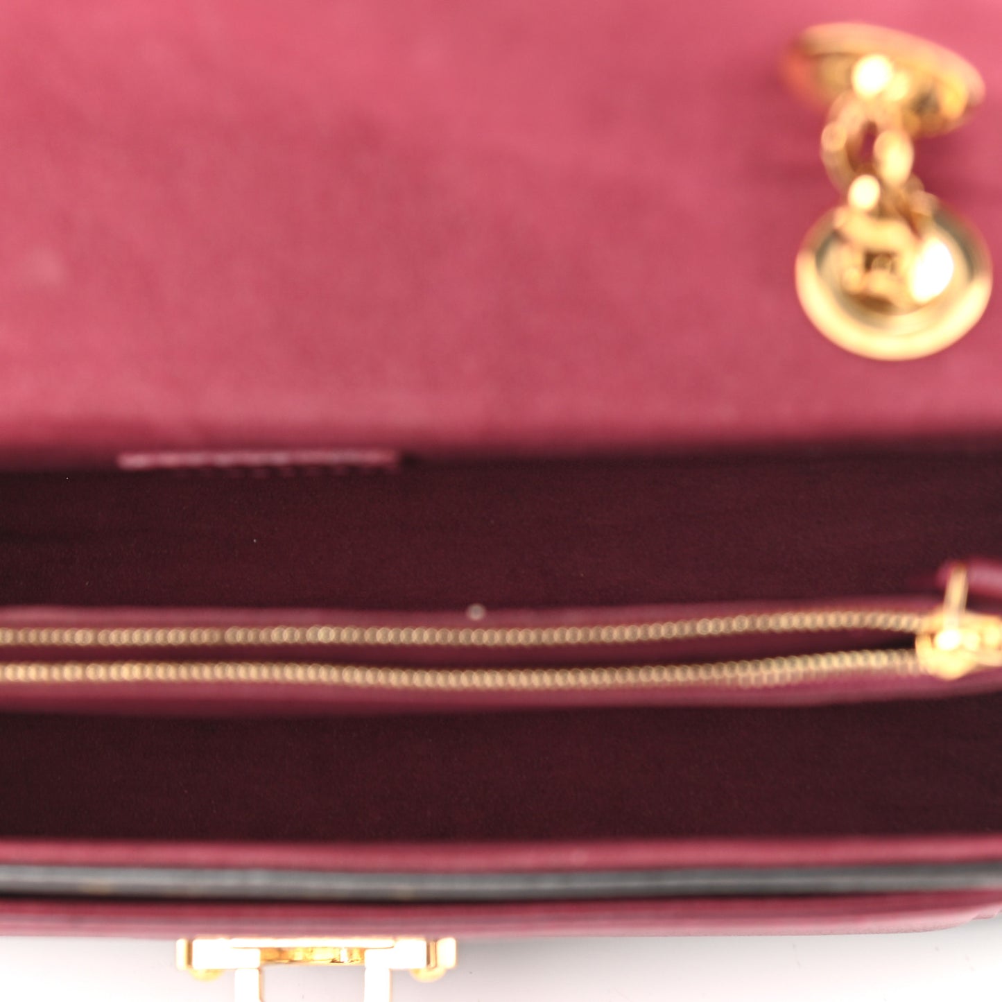 Monogram Victoire Raisin