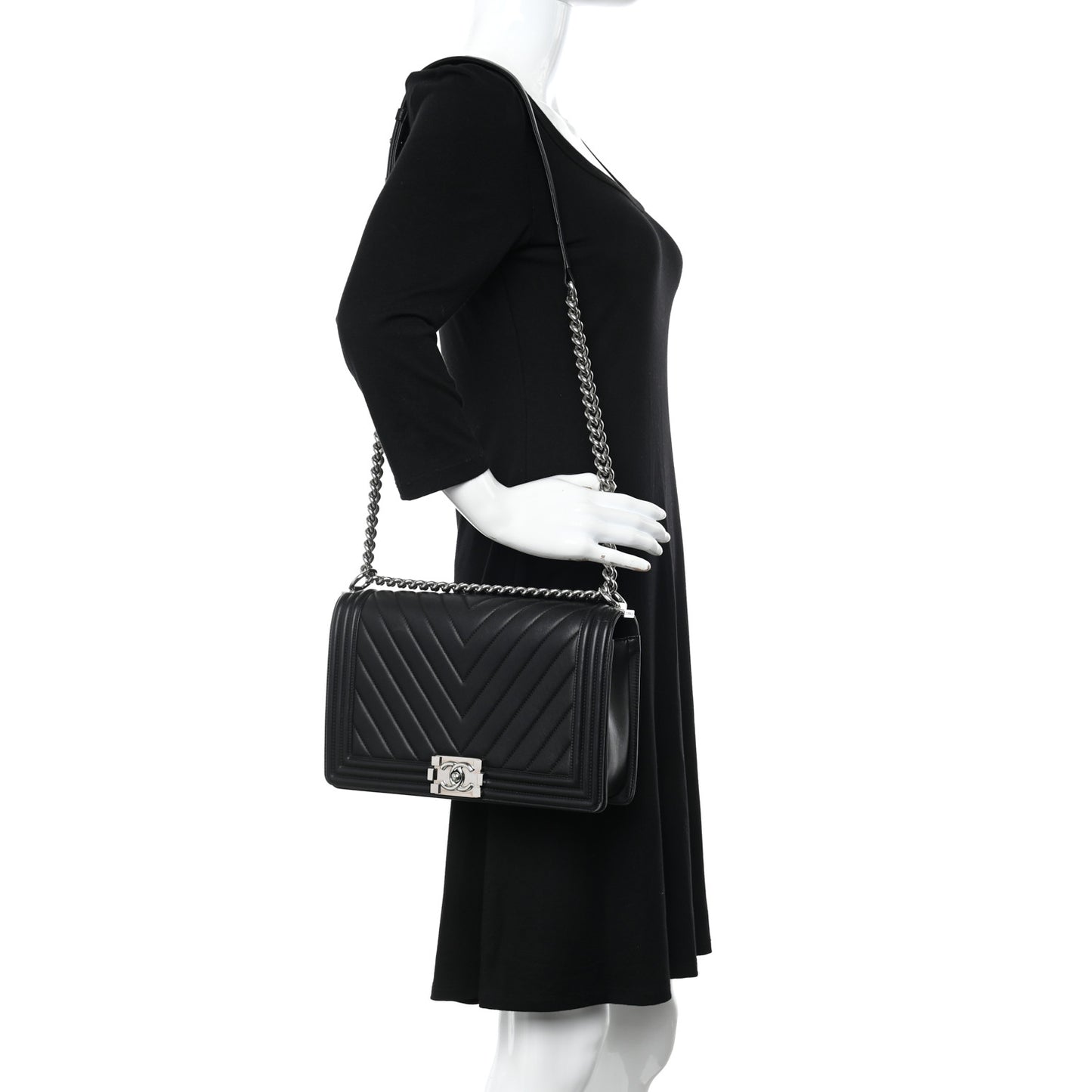 Calfskin Chevron Quilted New Medium Boy Flap Black