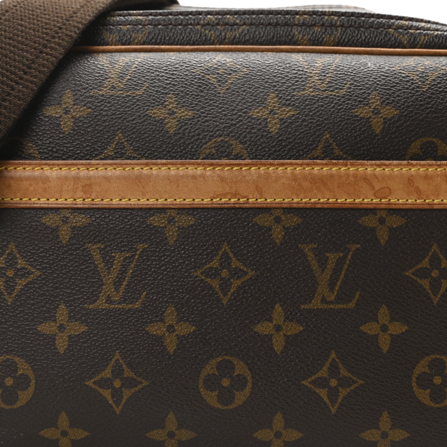 Louis Vuitton Monogram Reporter PM 7 of 9