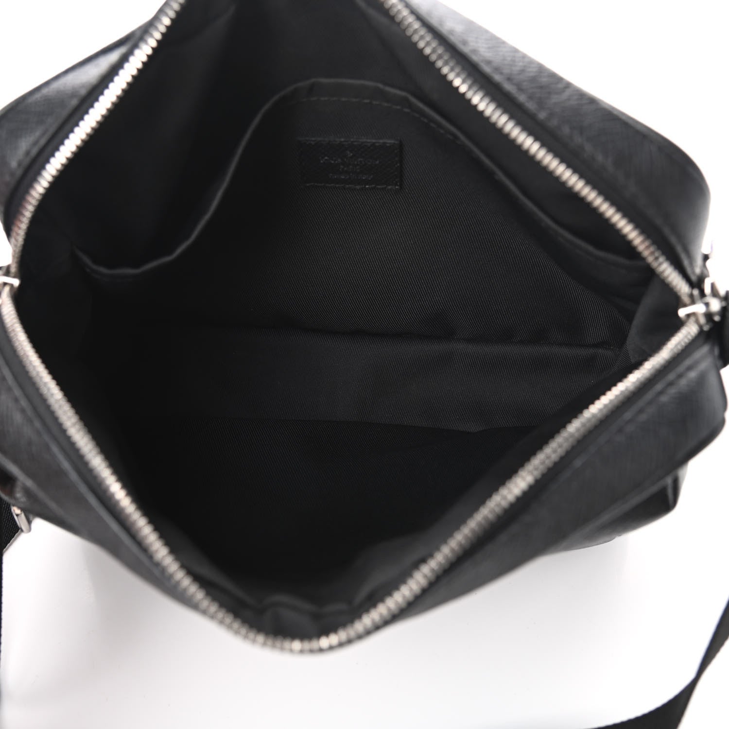 Louis Vuitton Taiga Monogram Eclipse Outdoor Messenger Black 4 of 8