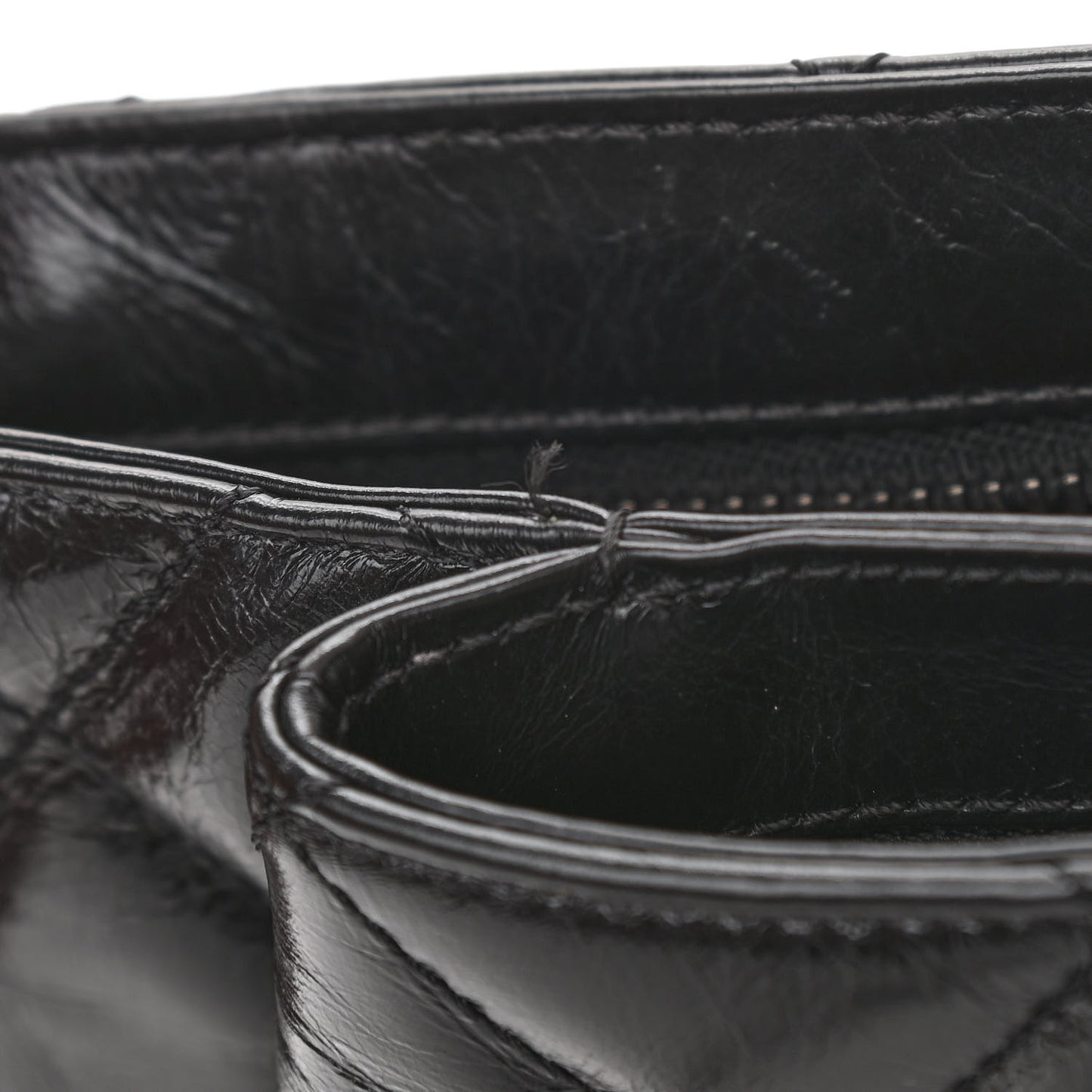 Glazed Calfskin Quilted Coco Pleats Chain Clutch Black