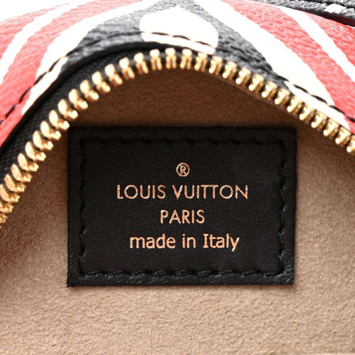 Monogram Giant Crafty Boite Chapeau Souple PM Creme Rouge Black