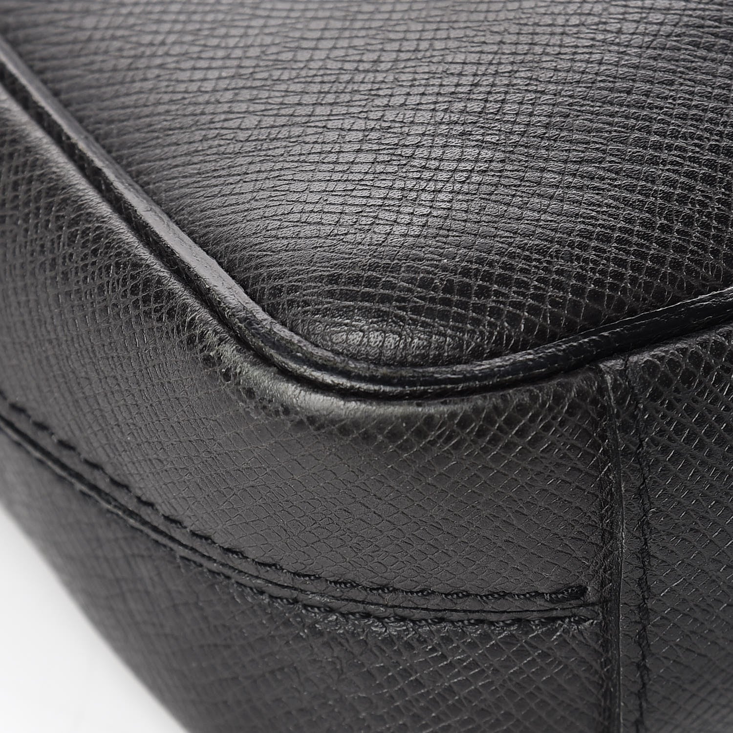 Louis Vuitton Taiga Porte-Documents Business PM Ardoise 19 of 20