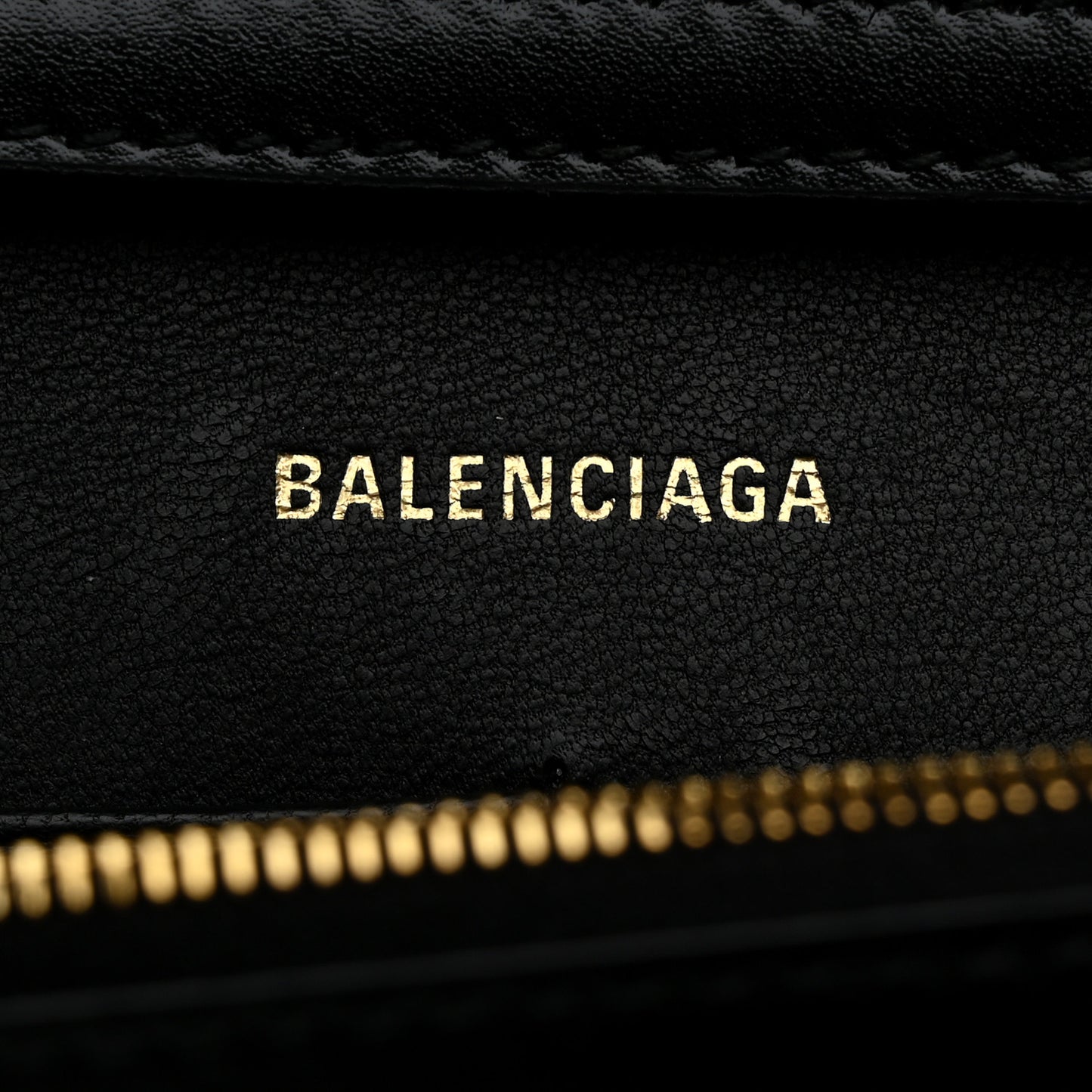 Shiny Box Calfskin Hourglass Chain Bag Black