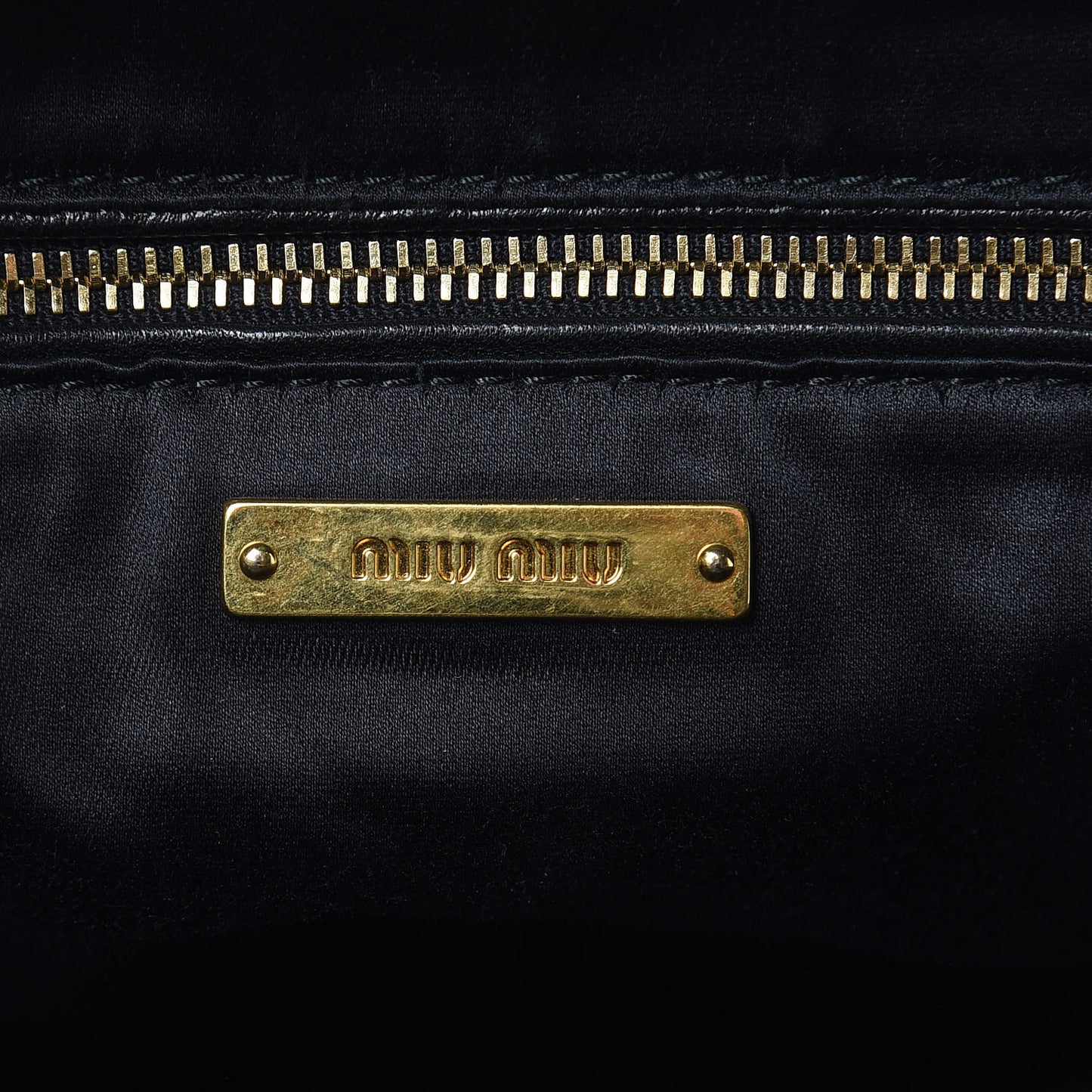 Velluto Froisse Backpack Black