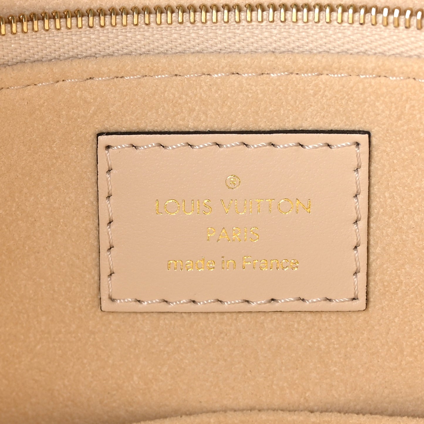 Empreinte Monogram Giant Onthego MM Creme