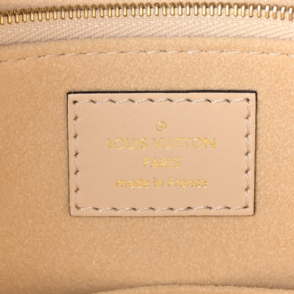 Louis Vuitton Empreinte Monogram Giant Onthego MM Creme 11 of 16