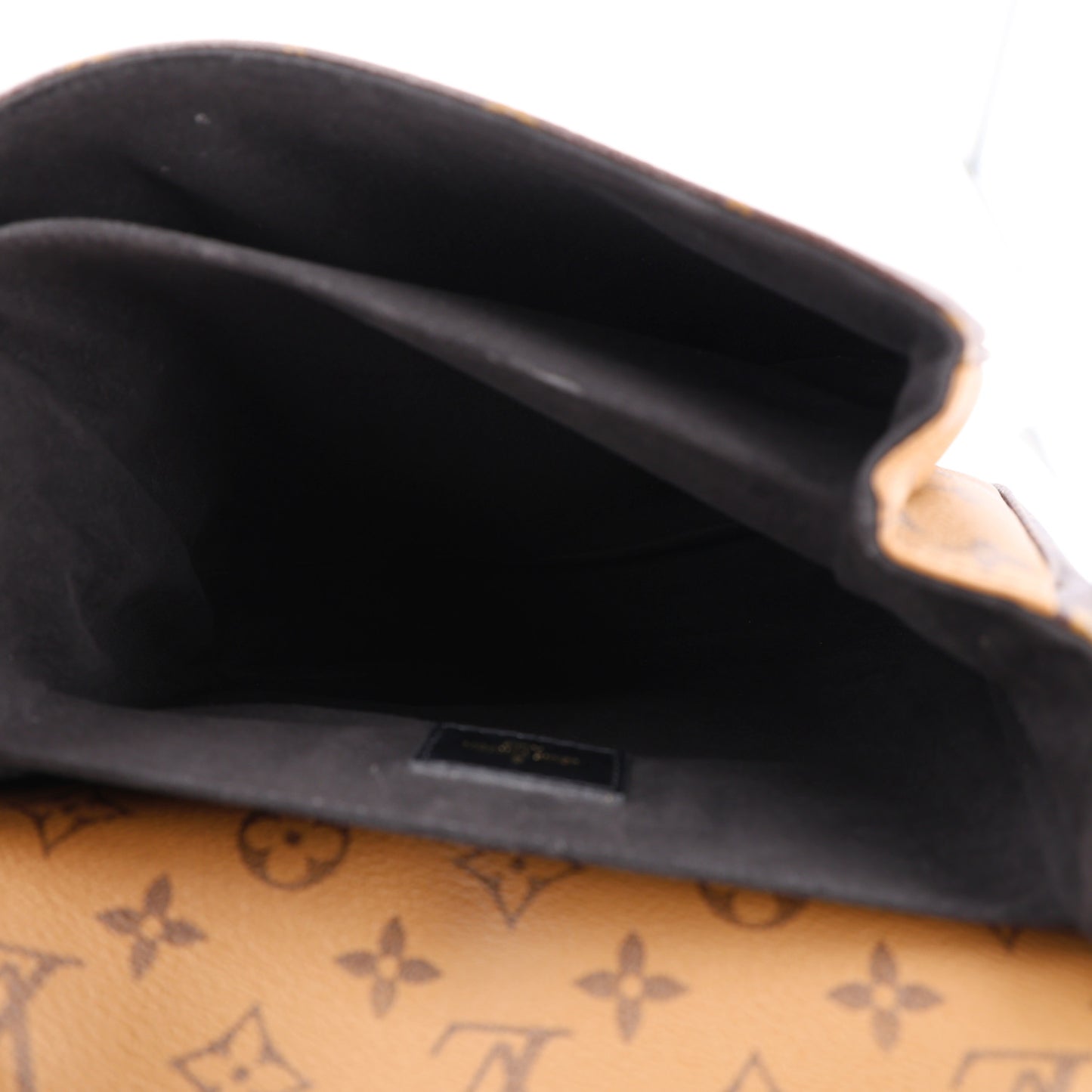 Reverse Monogram Pochette Metis