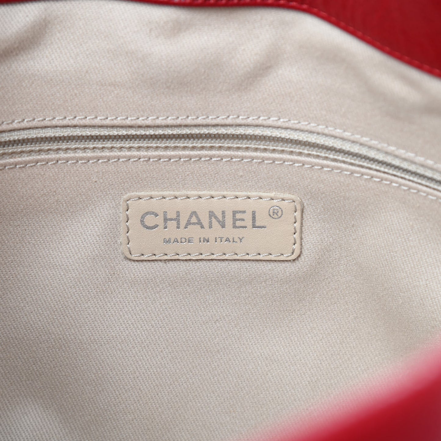 Caviar Quilted Timeless CC Soft Tote Red