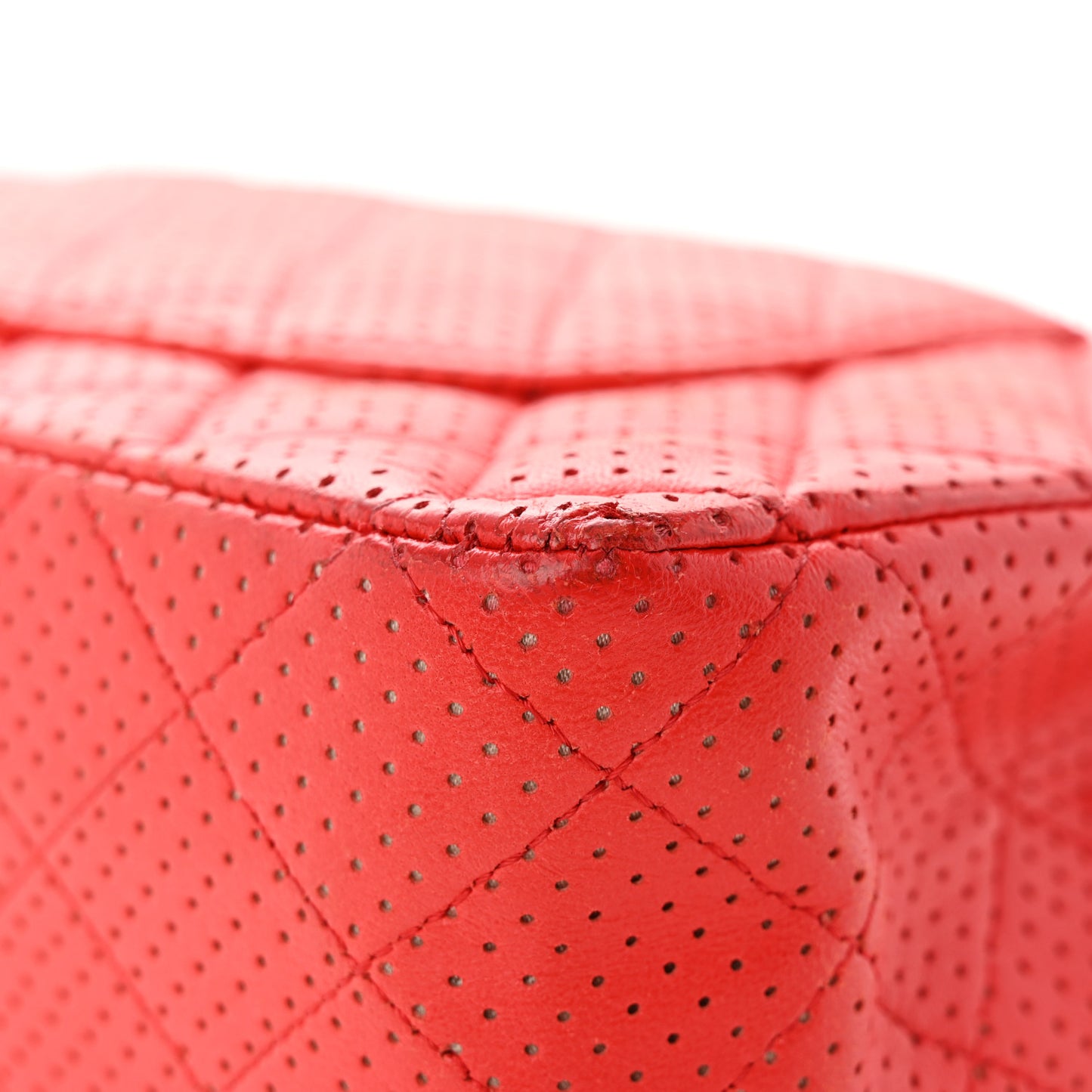 Lambskin Perforated Medium Double Flap Red