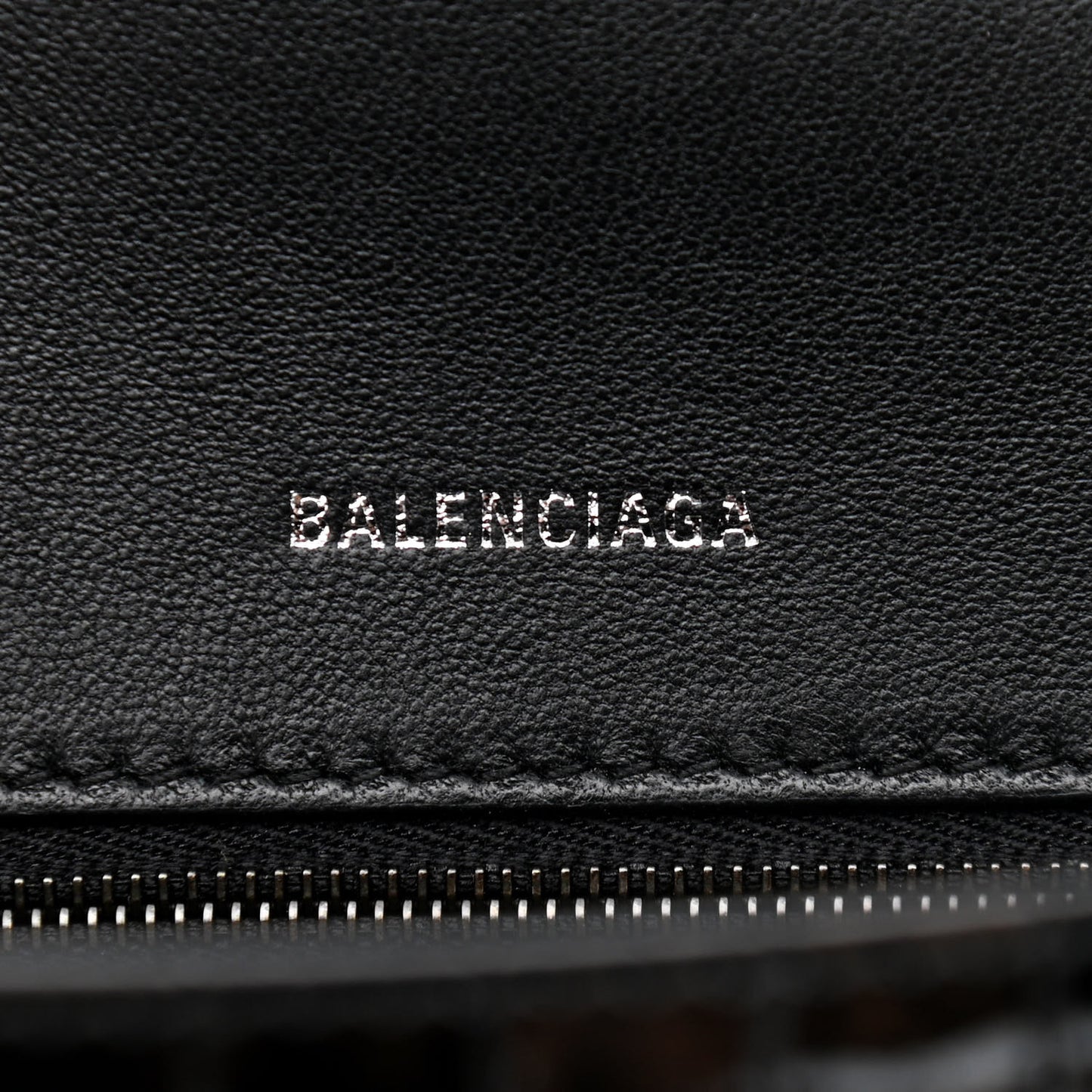Shiny Calfskin Monochrome Crocodile Embossed Small Hourglass Top Handle Bag Black