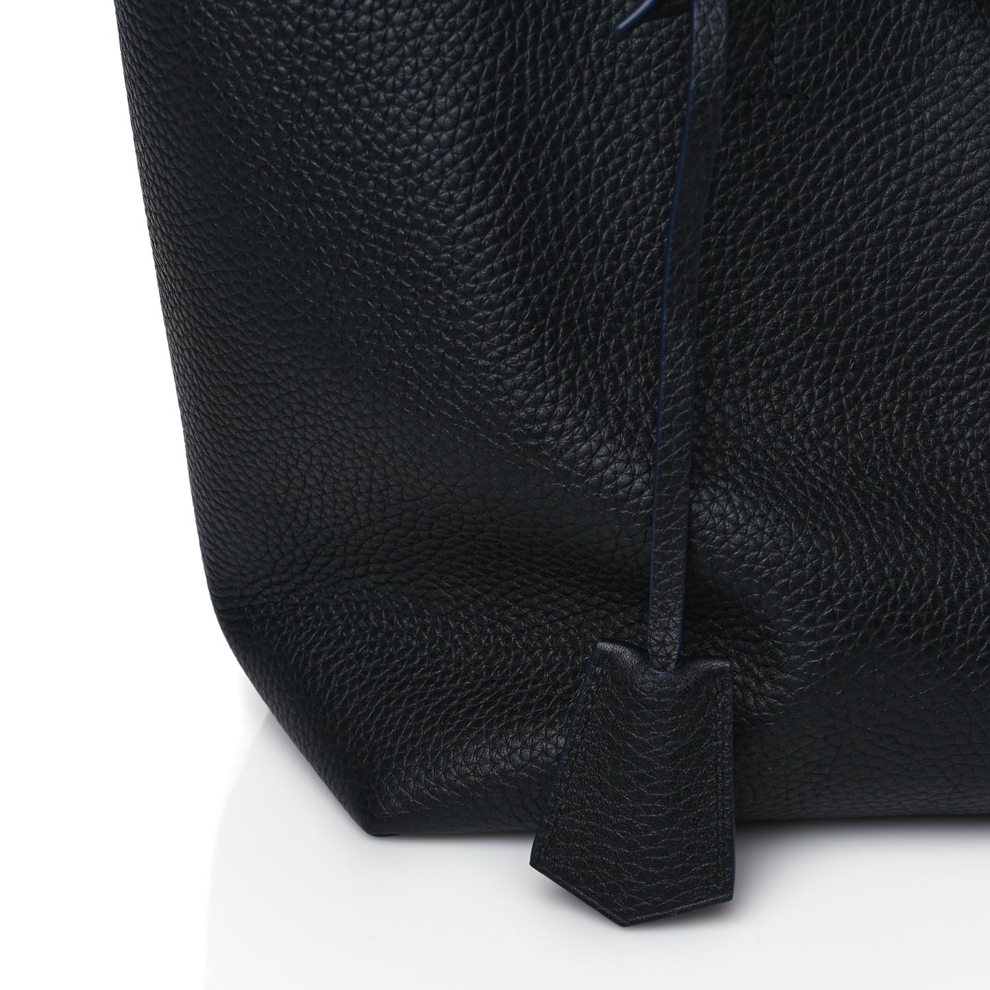Taurillon Pernelle Black