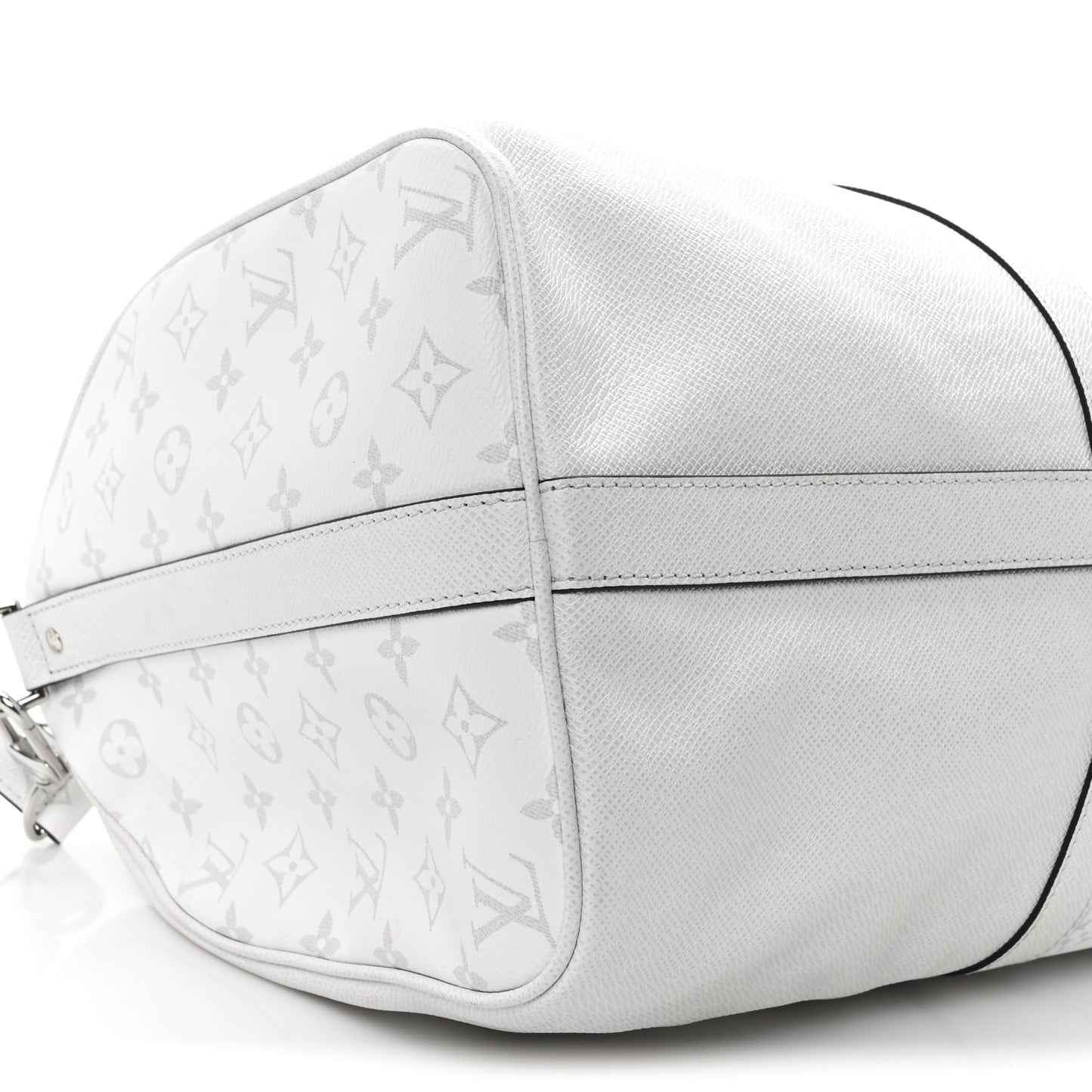 Taiga Monogram Eclipse Keepall Bandouliere 50 Optic White