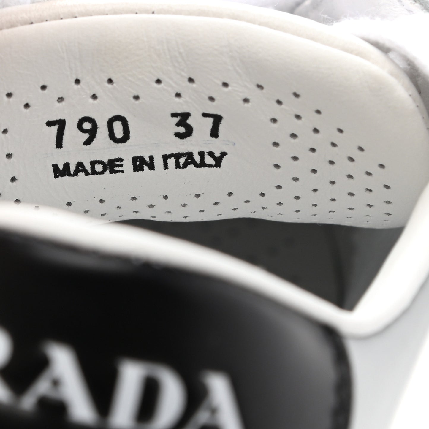 Vitello Sport Spazzolato Rois Rubber Triangle Logo Perforated Womens District Low Top 30mm Sneakers 37 White Fiordaliso