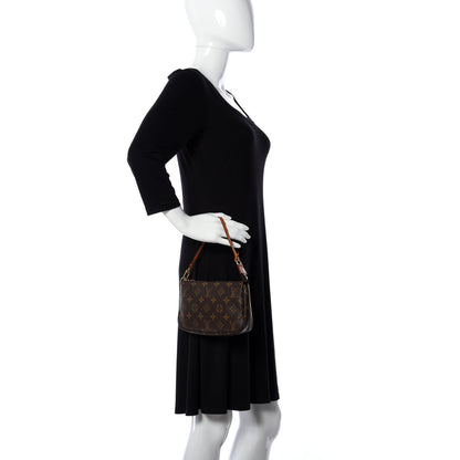 Louis Vuitton Monogram Pochette Accessories 2 of 9