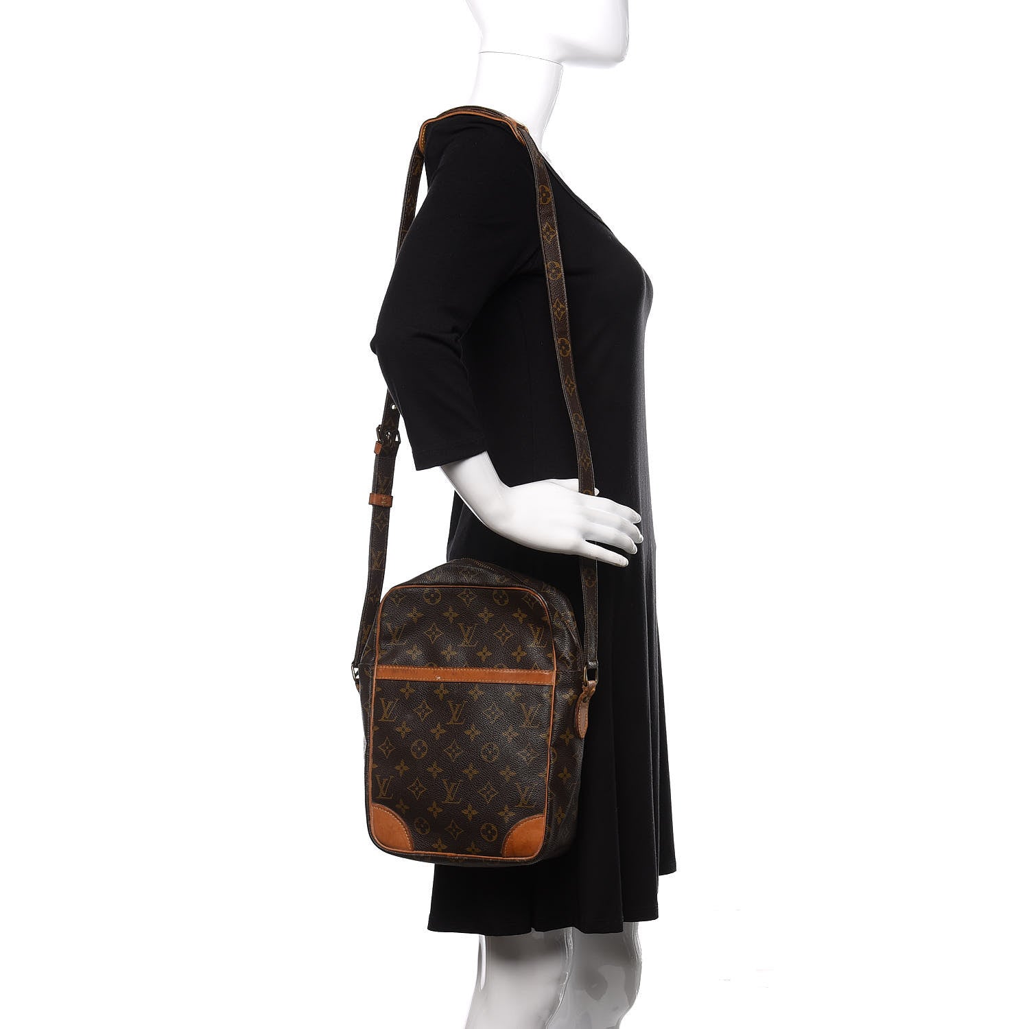 Louis Vuitton Monogram Danube 28 2 of 13