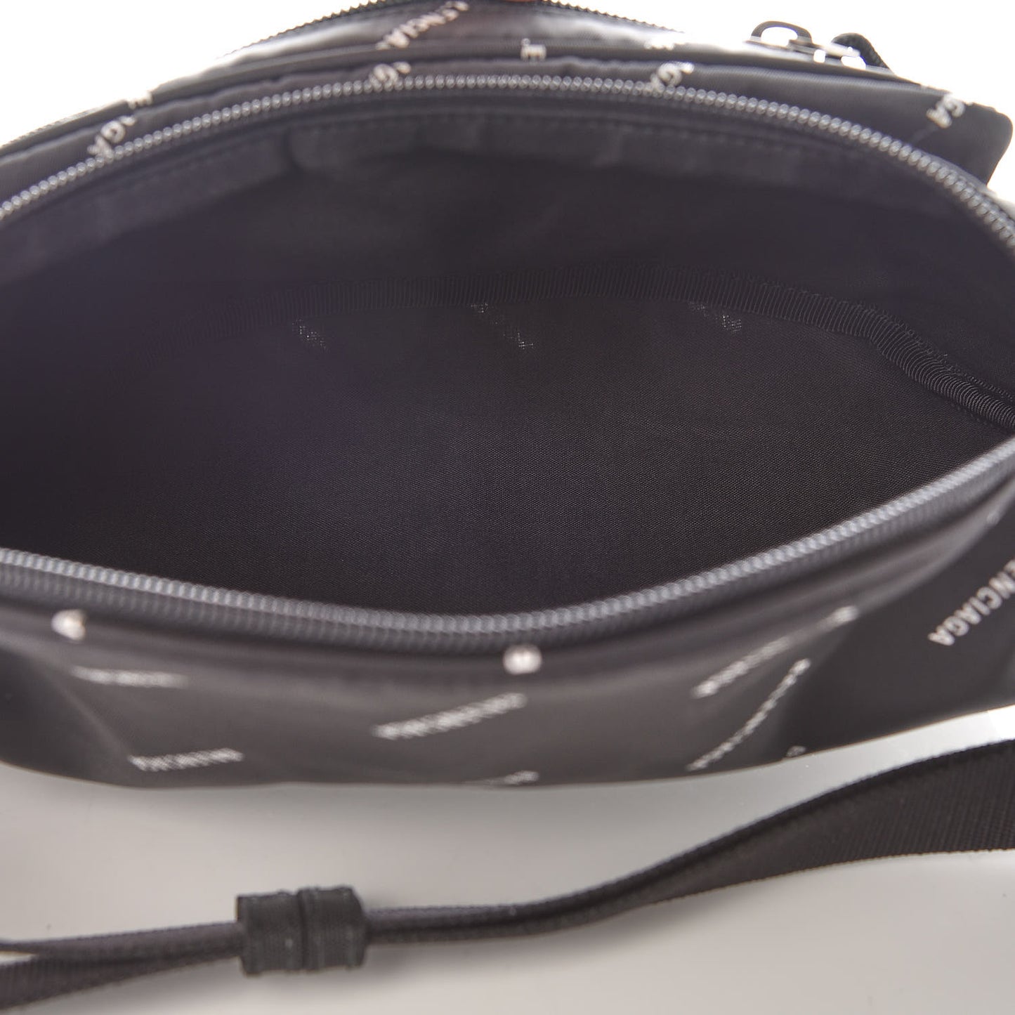 Twill Nylon Allover Logo Explorer Beltpack Black White