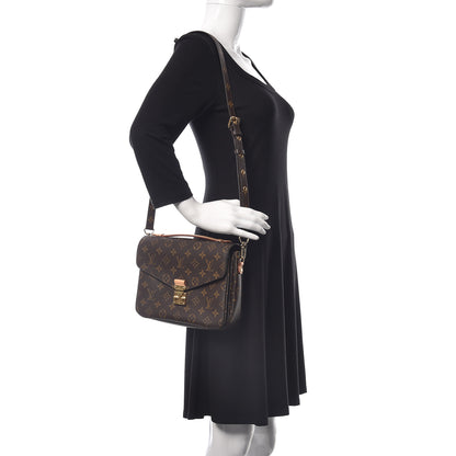 Louis Vuitton Monogram Pochette Metis 2 of 9