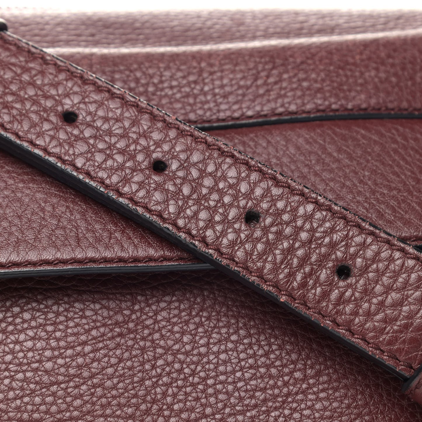Pebbled Calfskin Medium Soho Messenger Bag Bordeaux