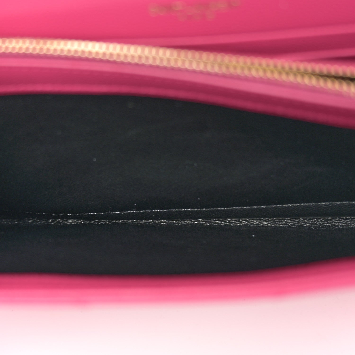 Saint Laurent Grain De Poudre Matelasse Chevron Monogram Chain Wallet Bubblegum 6 of 11