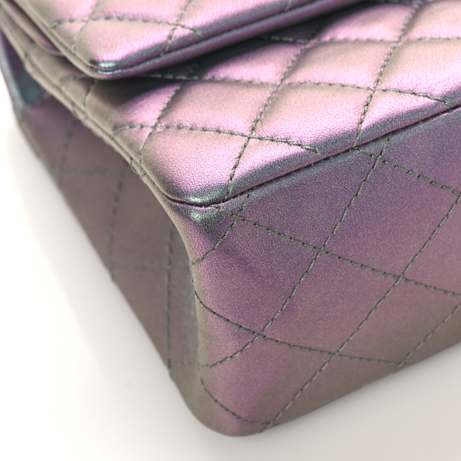 Chanel Iridescent Lambskin Quilted 2.55 Reissue 226 Flap Light Purple 8 of 9